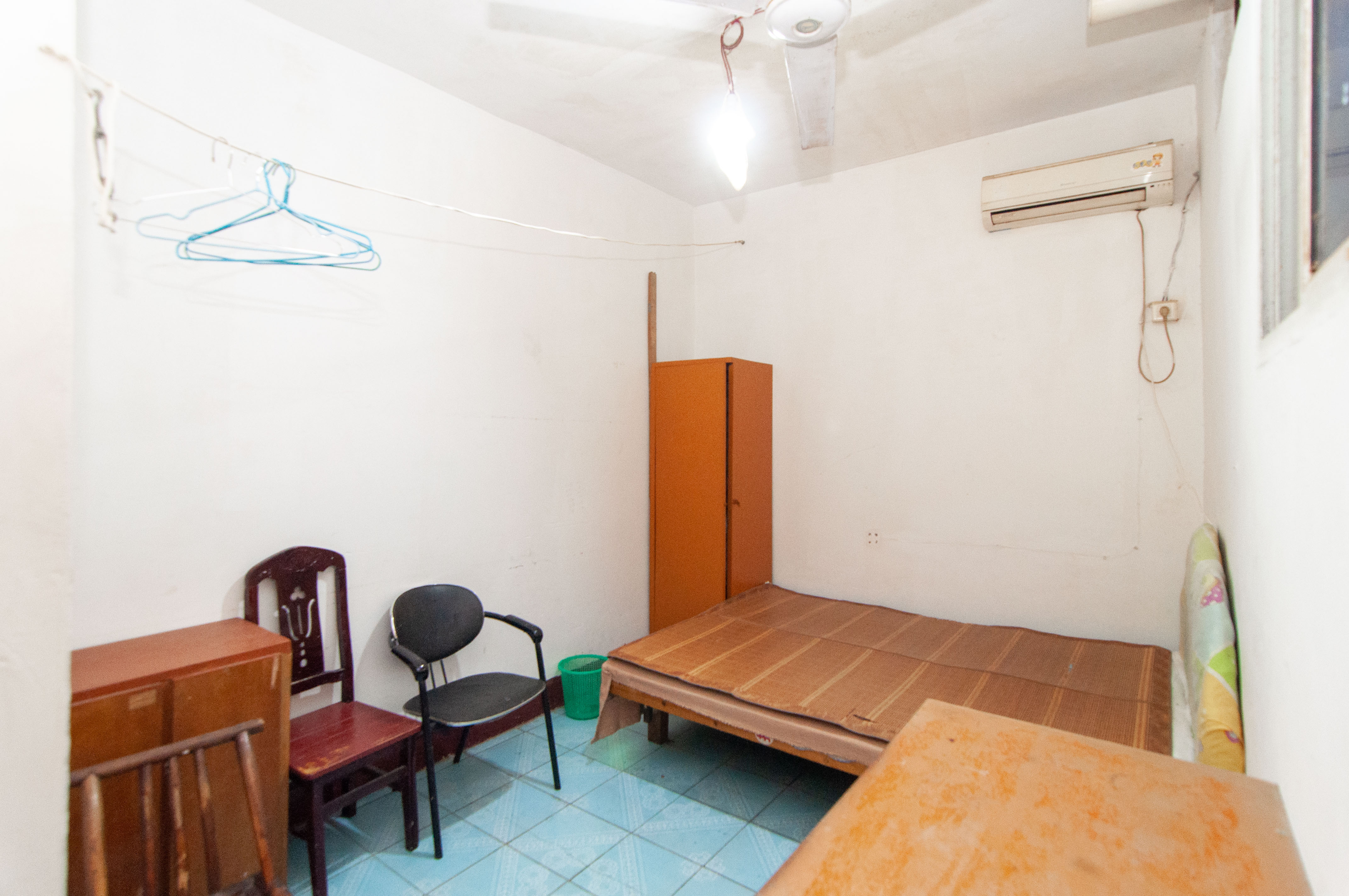 汽车西站商贸城(河西望城坡)  10室4厅4卫    165.0万 汽车西站商贸城(河西望城坡)  10室4厅4卫    165.0万其他