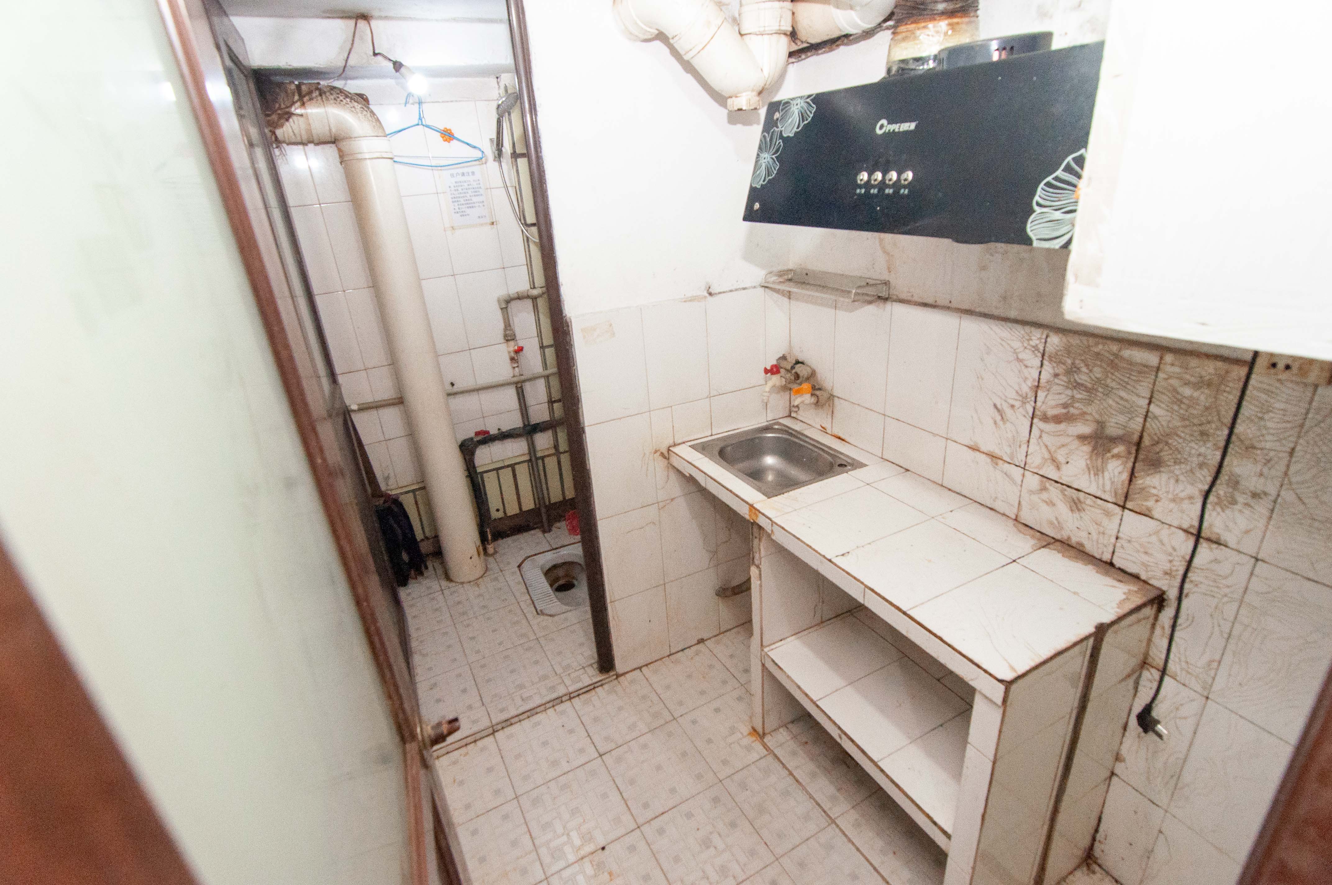 汽车西站商贸城(河西望城坡)  10室4厅4卫    165.0万 汽车西站商贸城(河西望城坡)  10室4厅4卫    165.0万其他