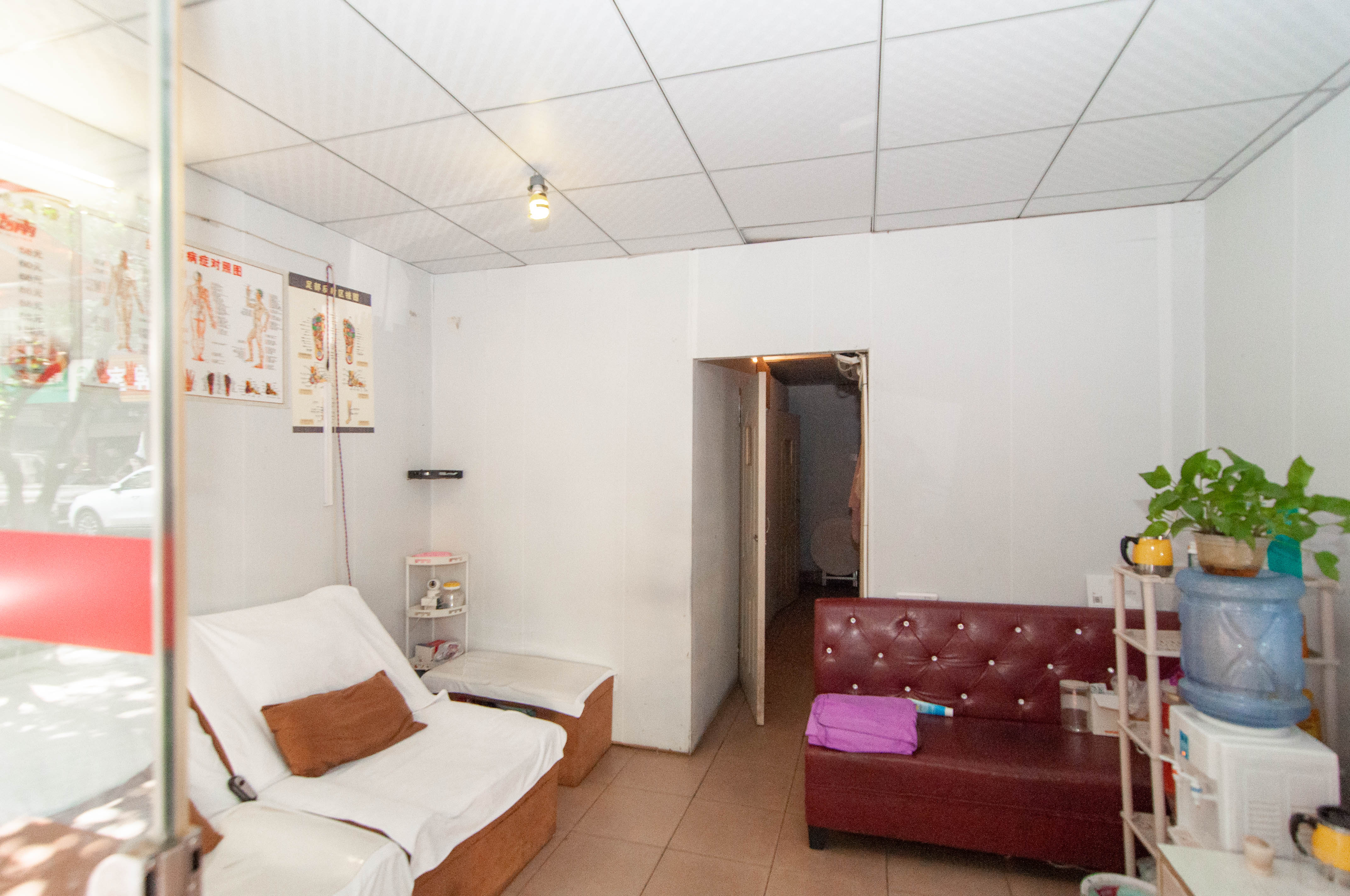 汽车西站商贸城(河西望城坡)  10室4厅4卫    165.0万 汽车西站商贸城(河西望城坡)  10室4厅4卫    165.0万其他