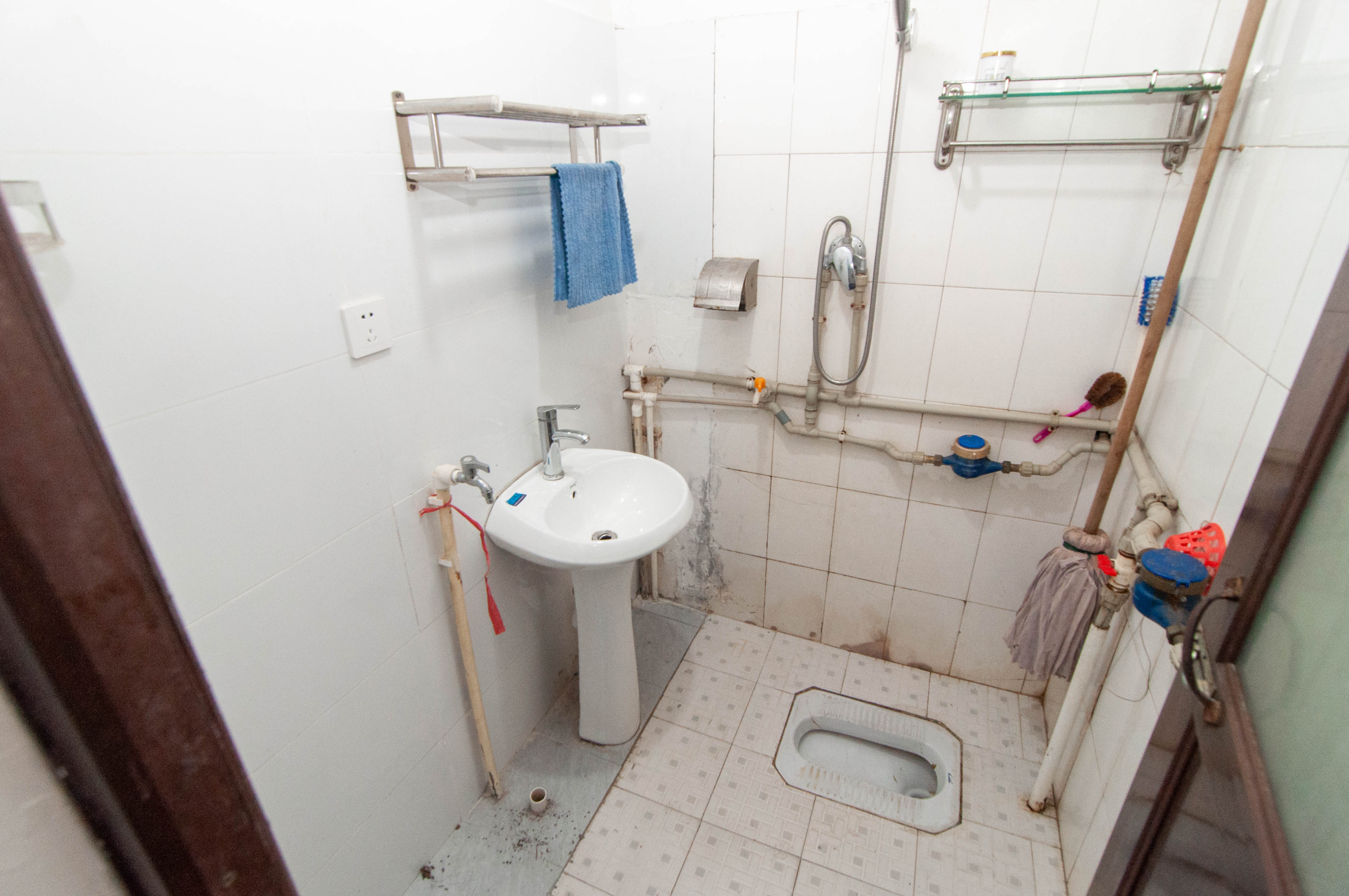 汽车西站商贸城(河西望城坡)  10室4厅4卫    165.0万 汽车西站商贸城(河西望城坡)  10室4厅4卫    165.0万卫生间