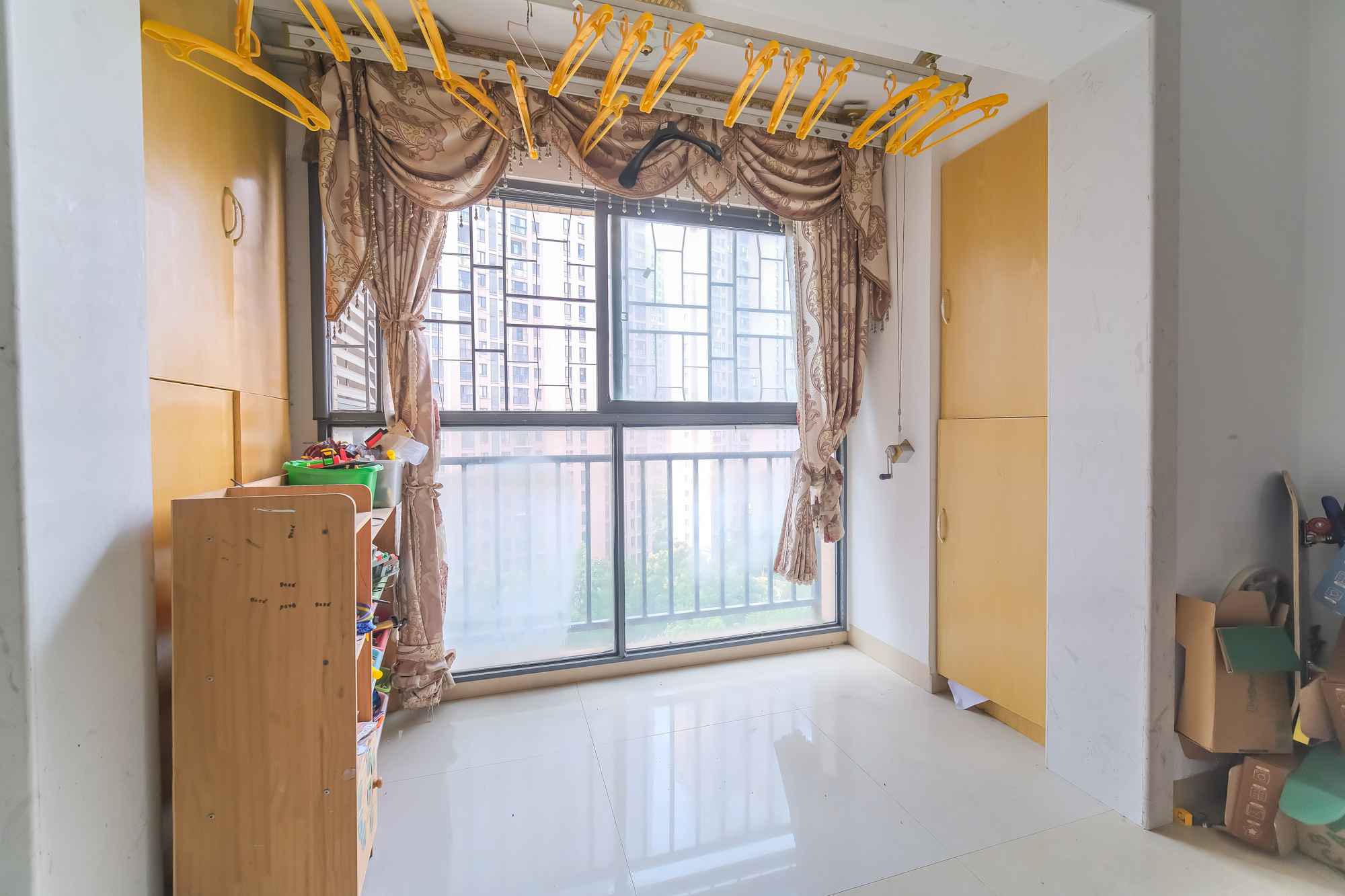 三一街区  2室2厅1卫   63.00万阳台