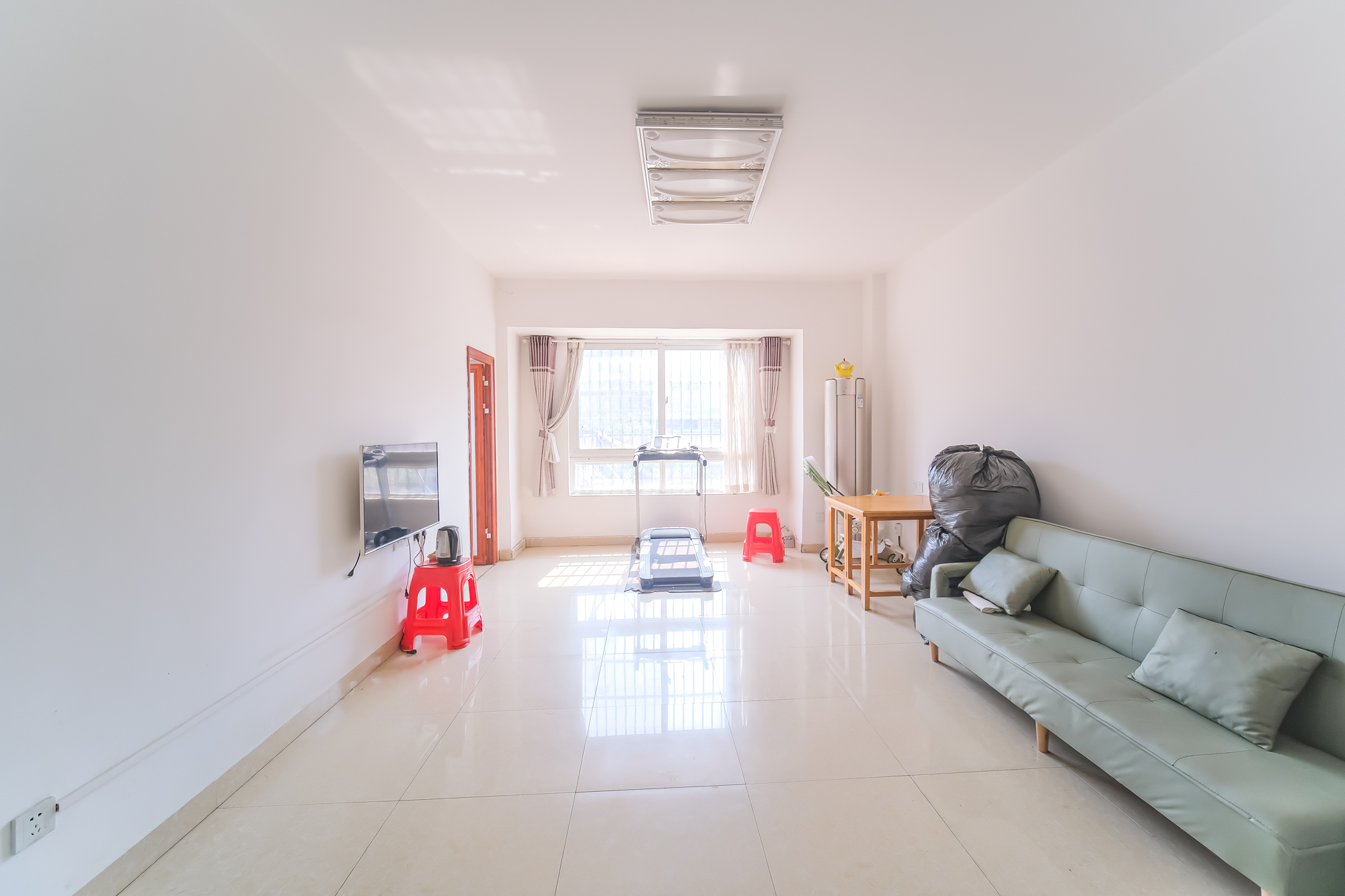 山水湾  3室2厅1卫    66.8万 山水湾  3室2厅1卫    66.8万客厅