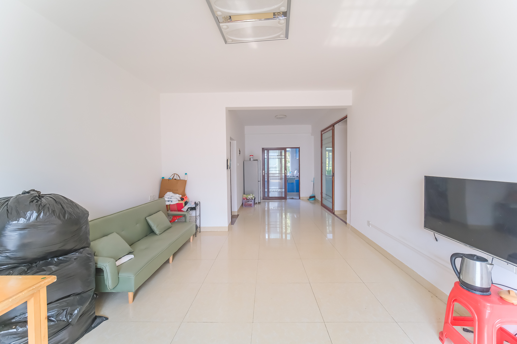 山水湾  3室2厅1卫    66.8万 山水湾  3室2厅1卫    66.8万客厅