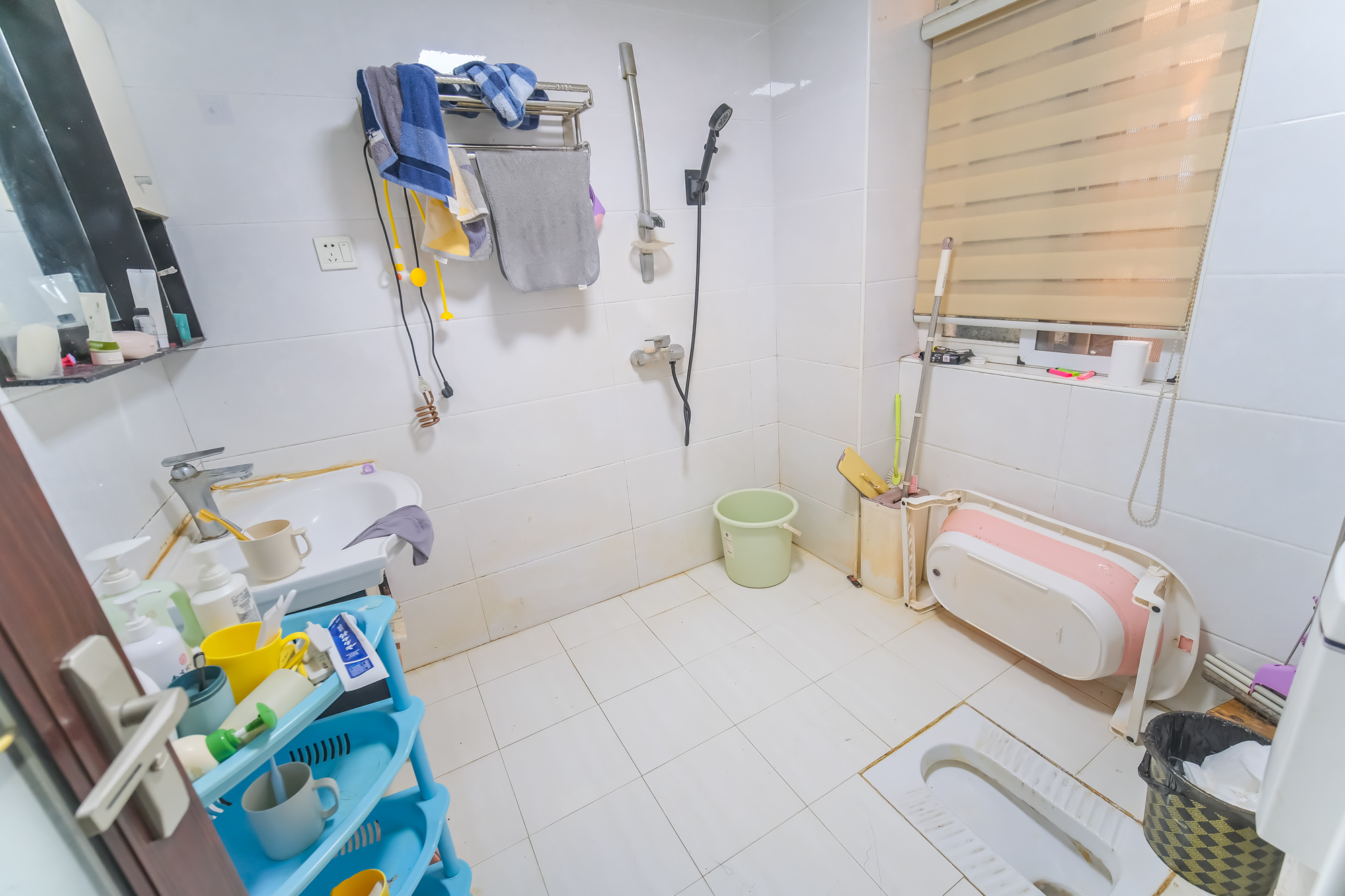 山水湾  3室2厅1卫    66.8万 山水湾  3室2厅1卫    66.8万卫生间