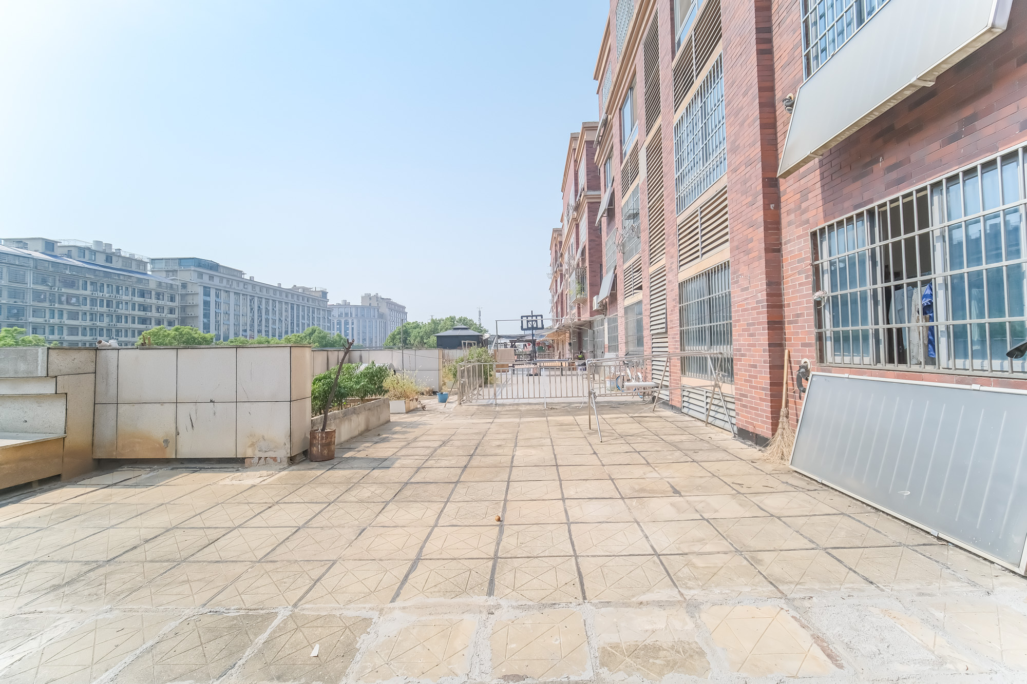 山水湾  3室2厅1卫    66.8万 山水湾  3室2厅1卫    66.8万阳台