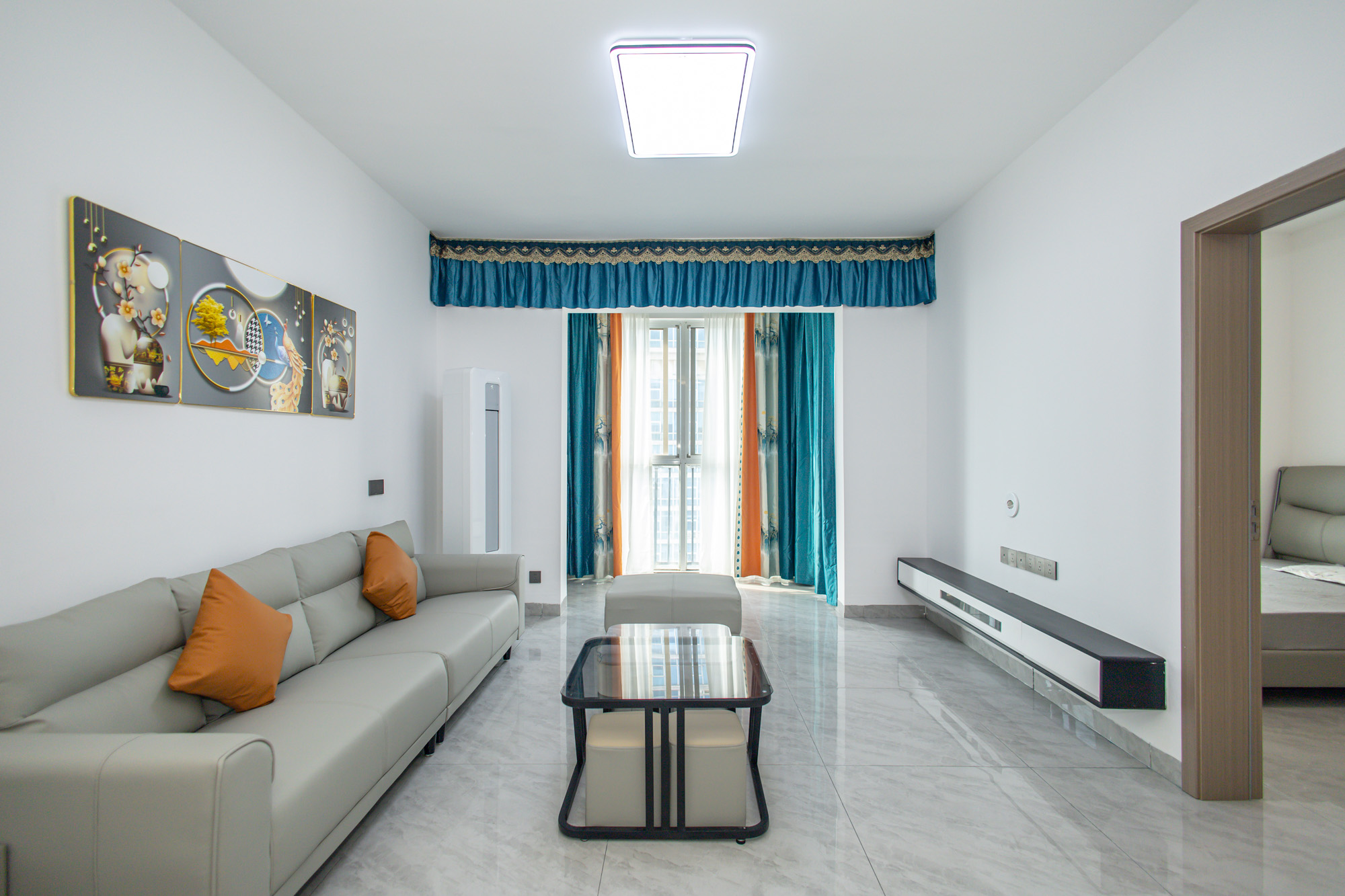 开源鑫景  2室2厅1卫    59.8万 开源鑫景  2室2厅1卫    59.8万客厅