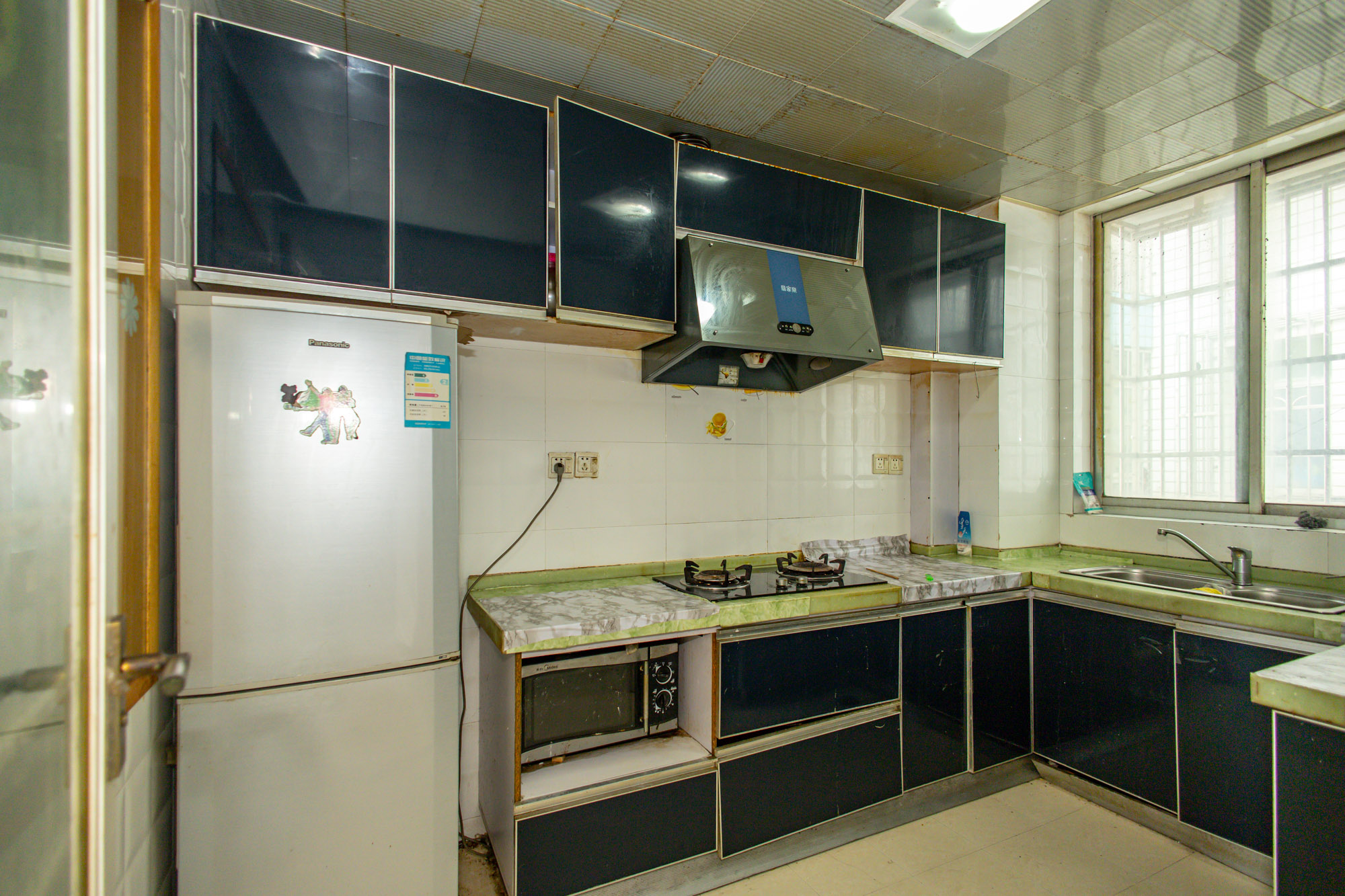 湘绣城  2室2厅1卫    42.8万 湘绣城  2室2厅1卫    42.8万厨房