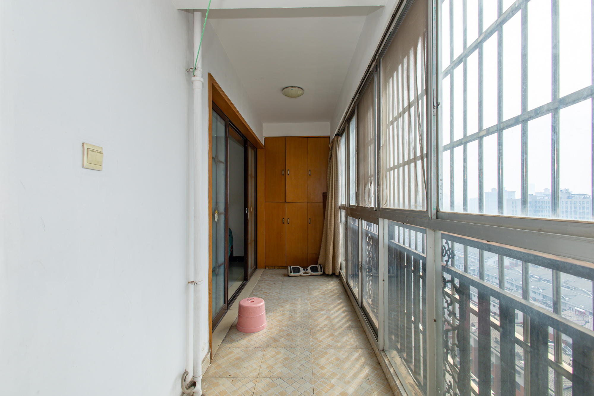 湘绣城  2室2厅1卫    42.8万 湘绣城  2室2厅1卫    42.8万阳台