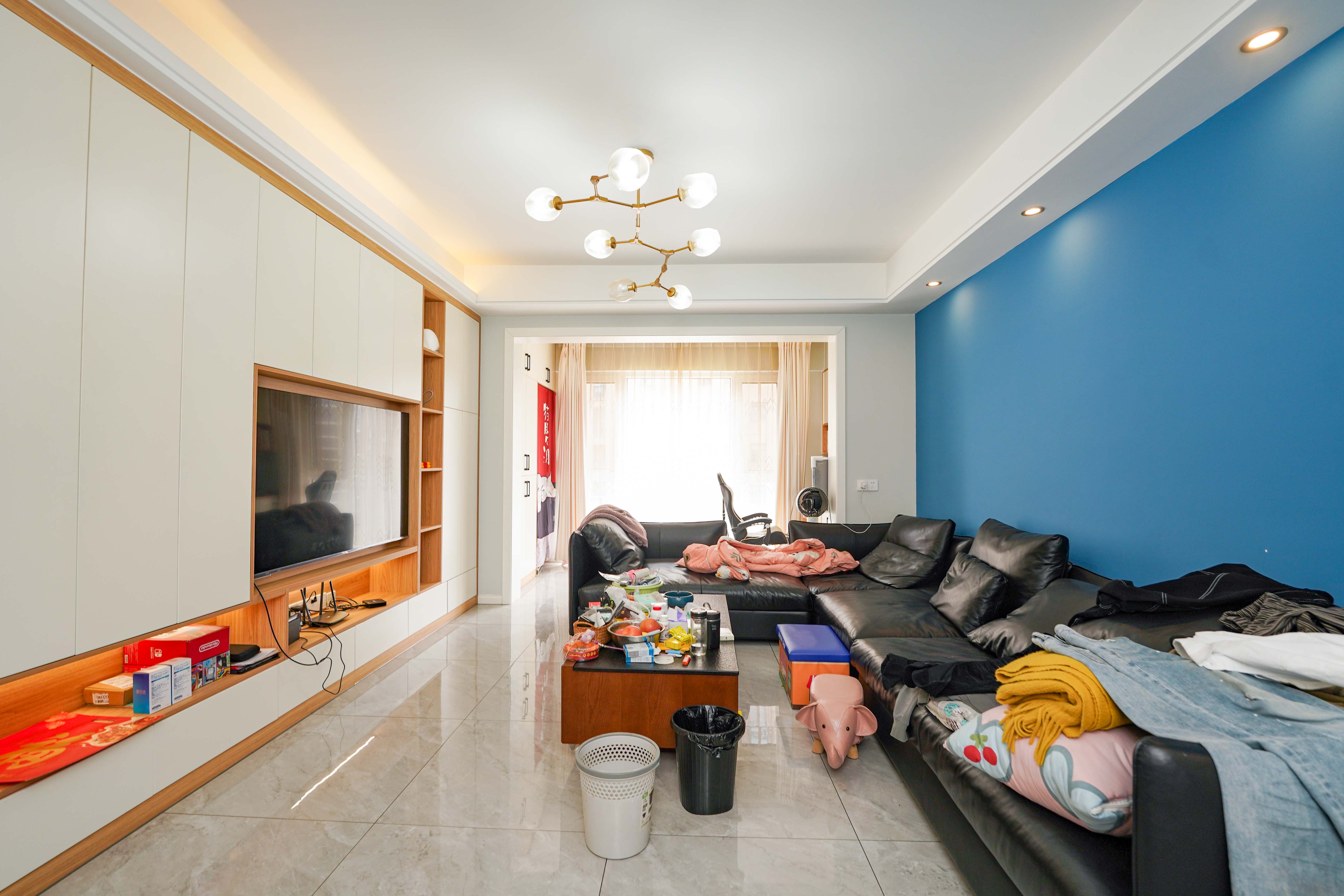 和美星城 3室2厅2卫 107.0万 和美星城 3室2厅2卫 107.0万客厅