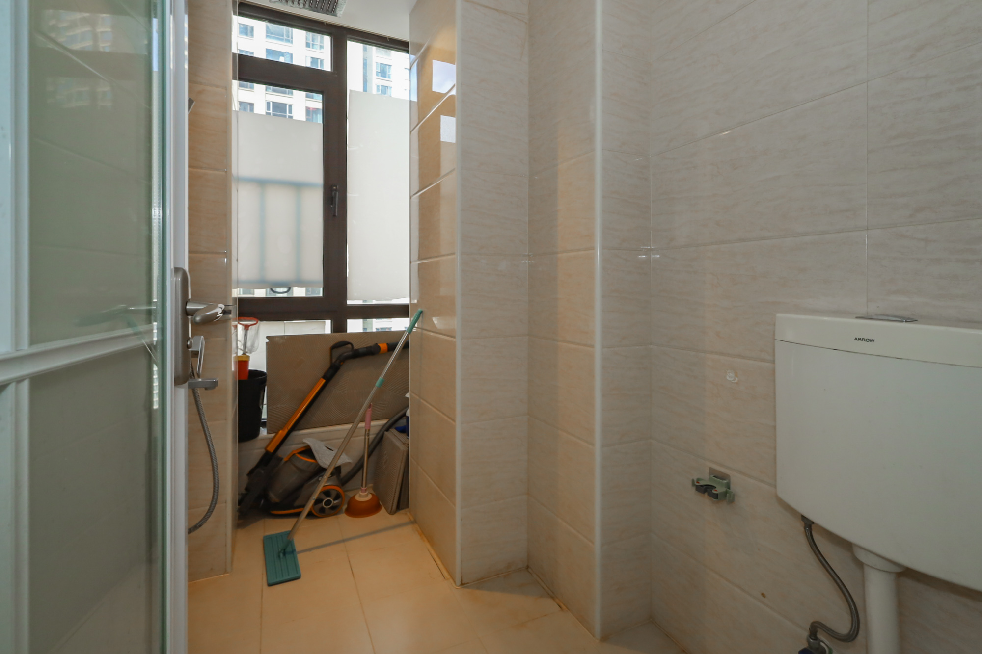 保利西海岸A区 4室2厅2卫 268.0万 保利西海岸A区 4室2厅2卫 268.0万卫生间