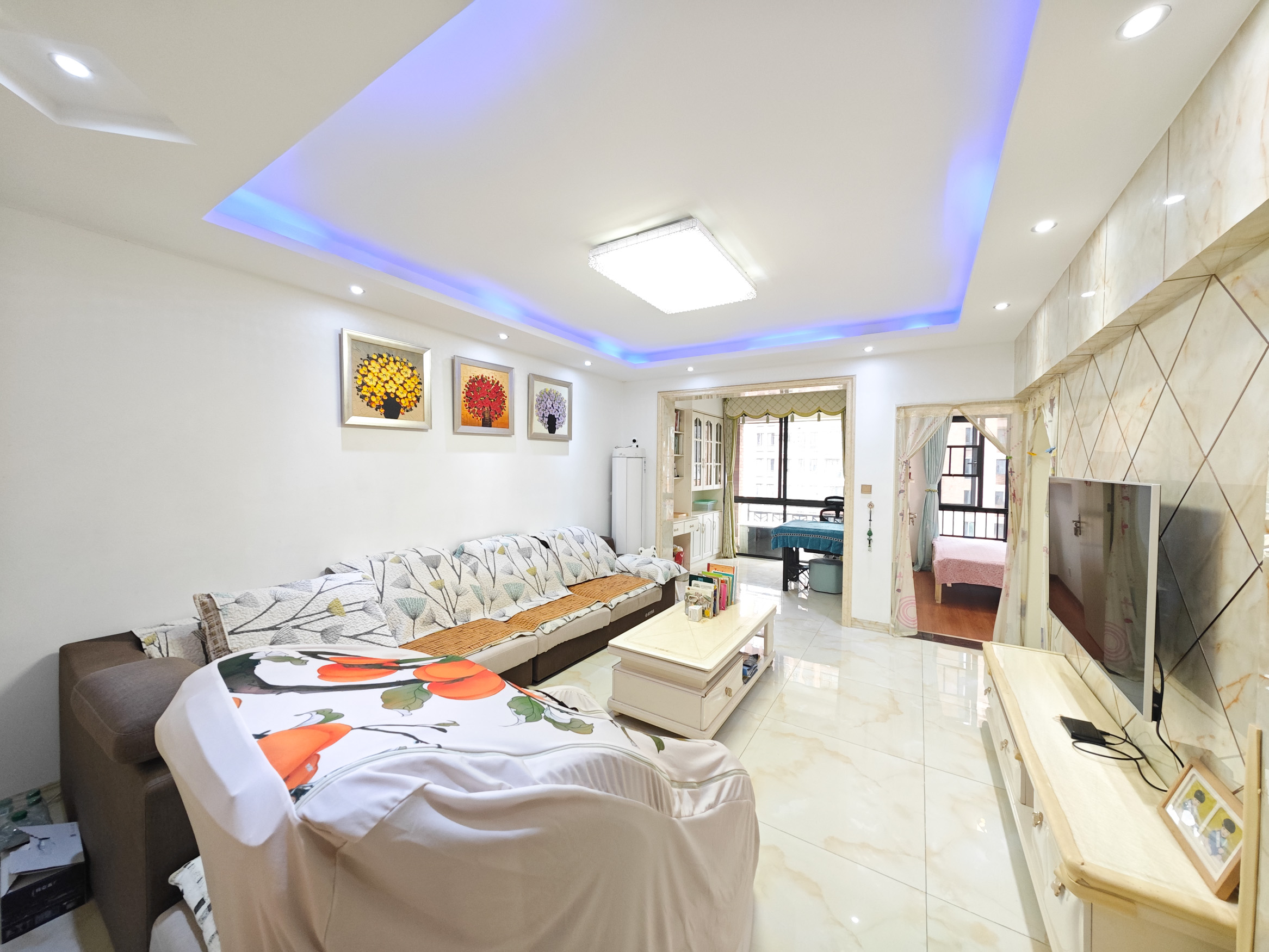 清溪川九号  3室2厅1卫    96.0万 清溪川九号  3室2厅1卫    96.0万客厅