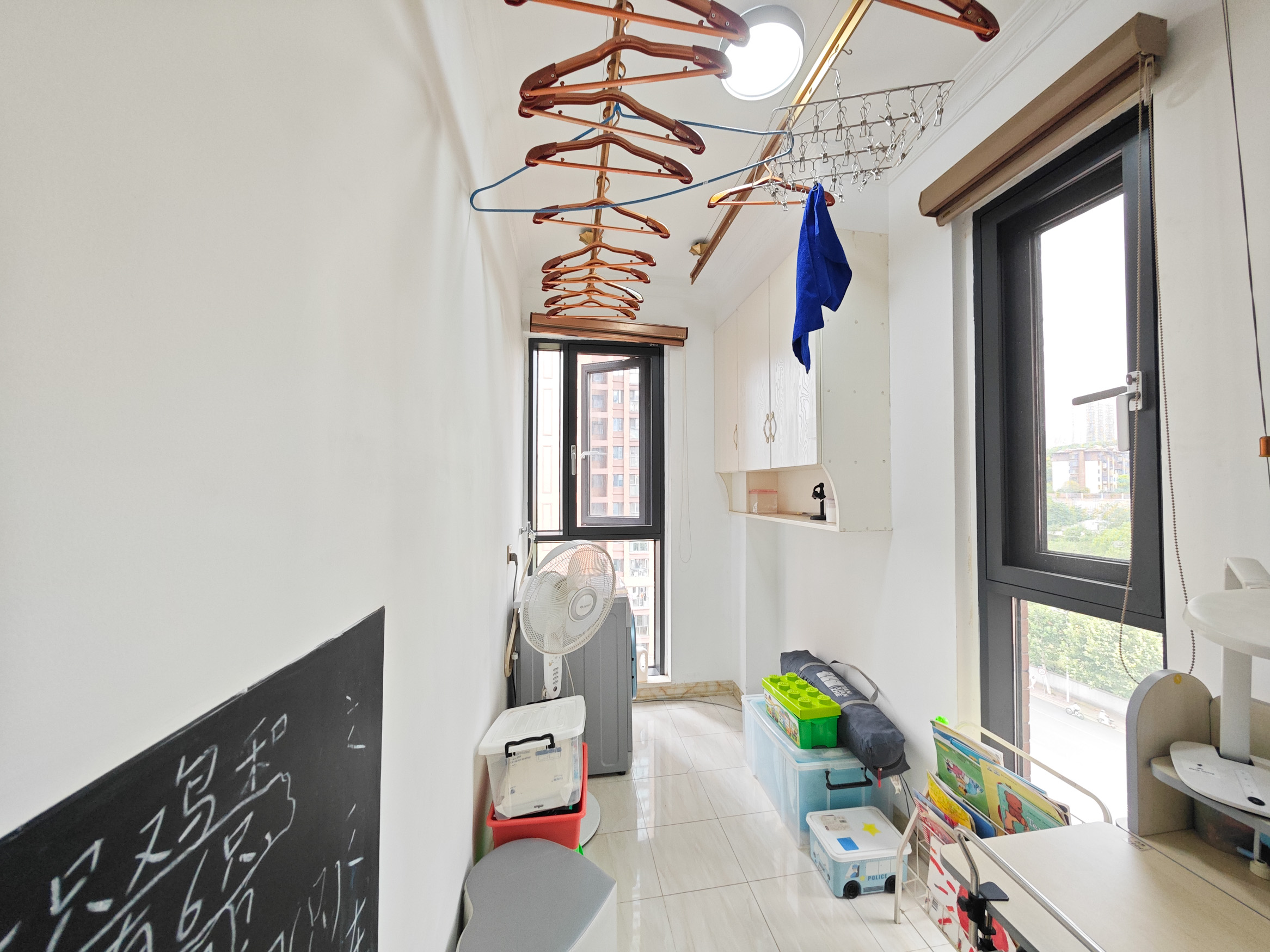 清溪川九号  3室2厅1卫    96.0万 清溪川九号  3室2厅1卫    96.0万阳台