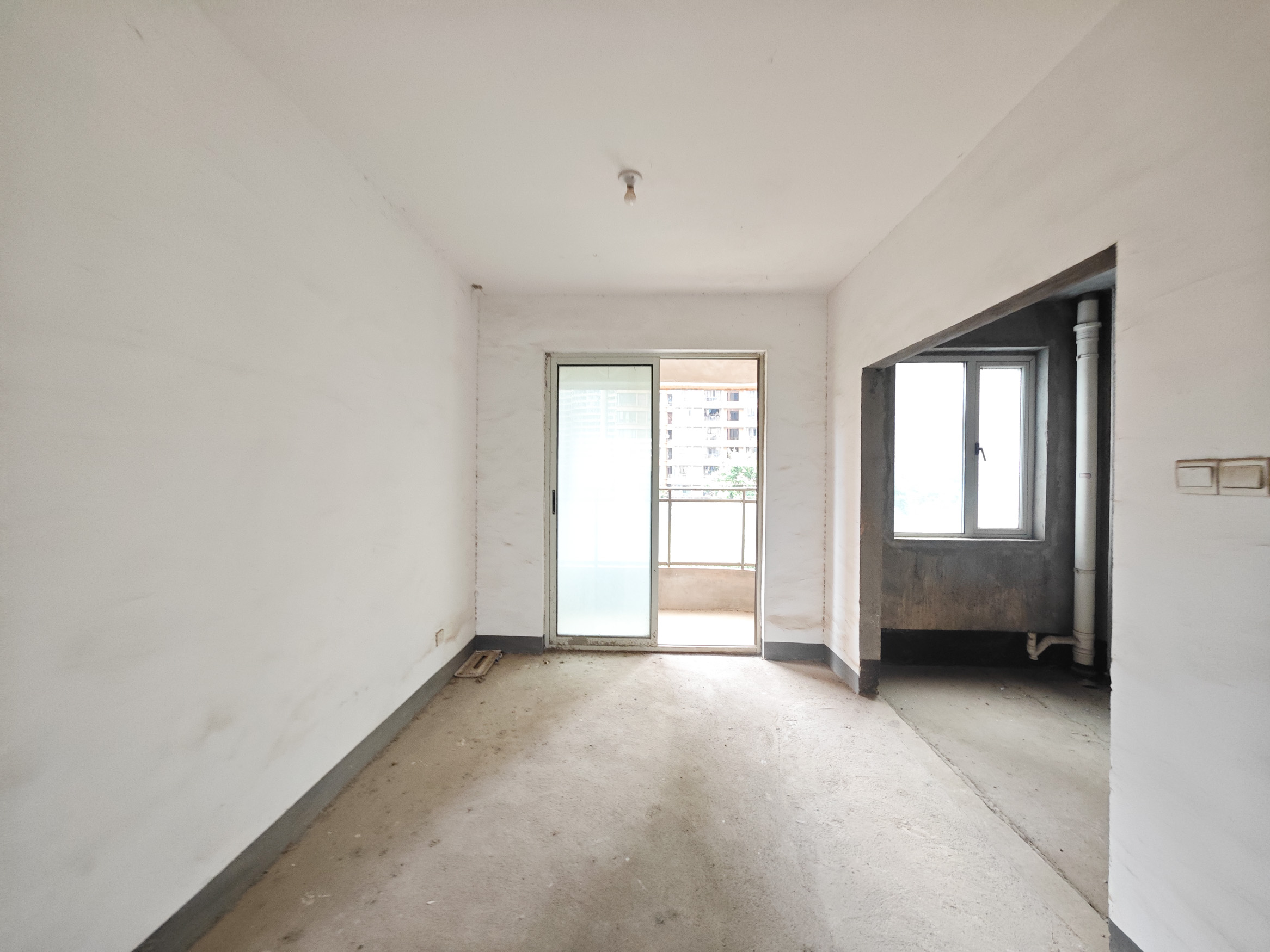 五矿万境水岸二期(五矿万境水岸和苑)  3室2厅1卫    125.0万 五矿万境水岸二期(五矿万境水岸和苑)  3室2厅1卫    125.0万客厅