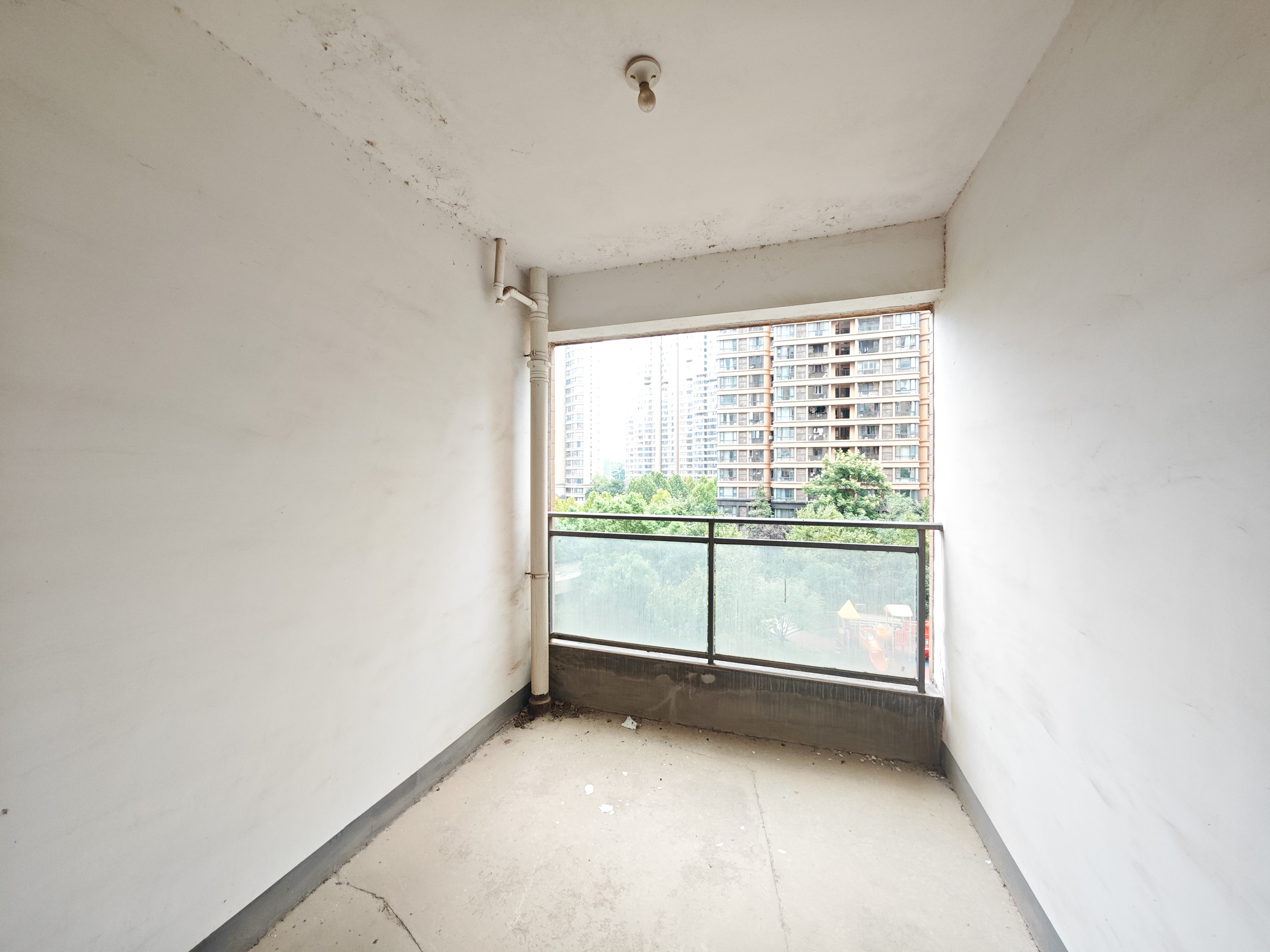 五矿万境水岸二期(五矿万境水岸和苑)  3室2厅1卫    125.0万 五矿万境水岸二期(五矿万境水岸和苑)  3室2厅1卫    125.0万阳台