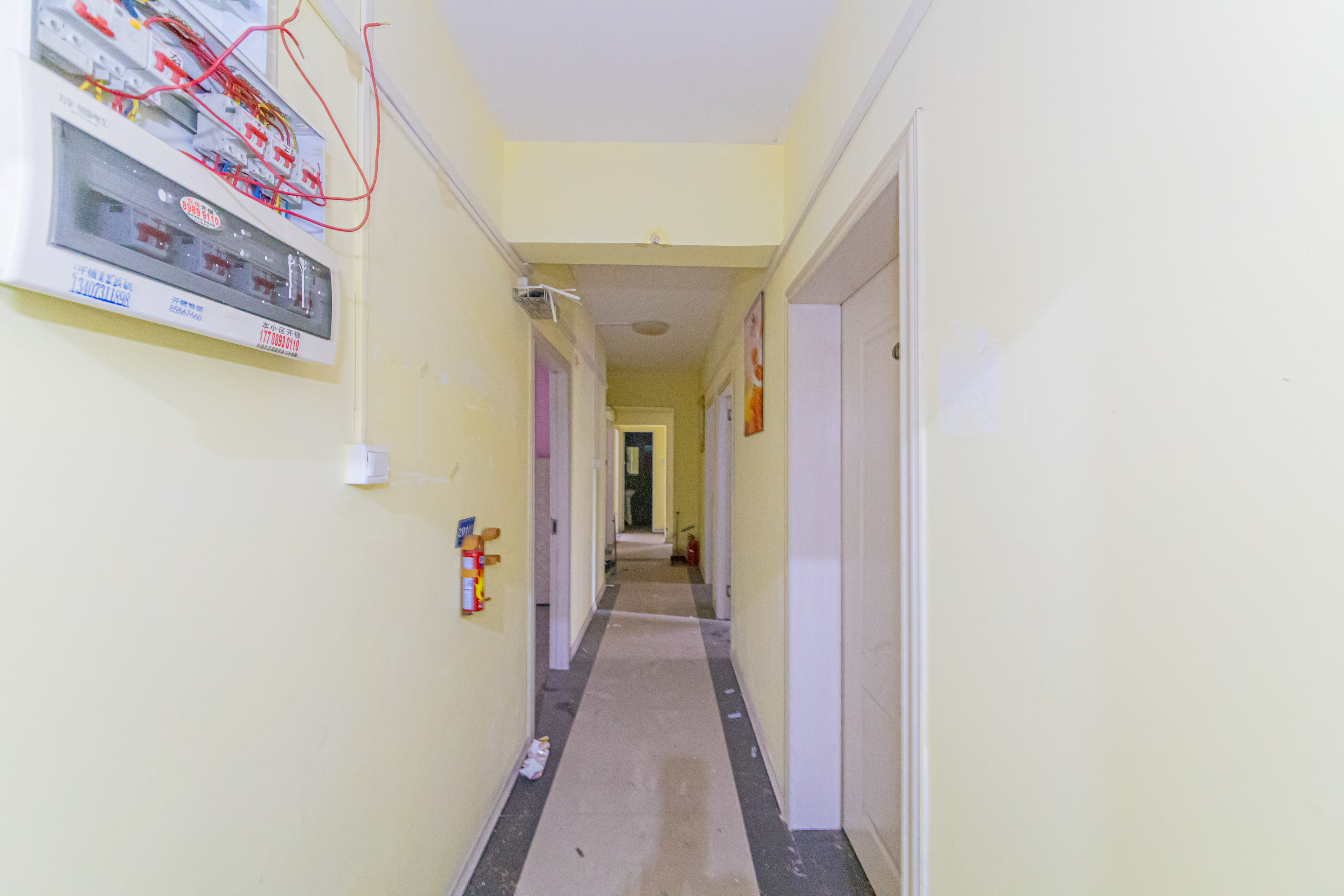 金房奥斯卡 4室2厅1卫 95.0万 金房奥斯卡 4室2厅1卫 95.0万客厅