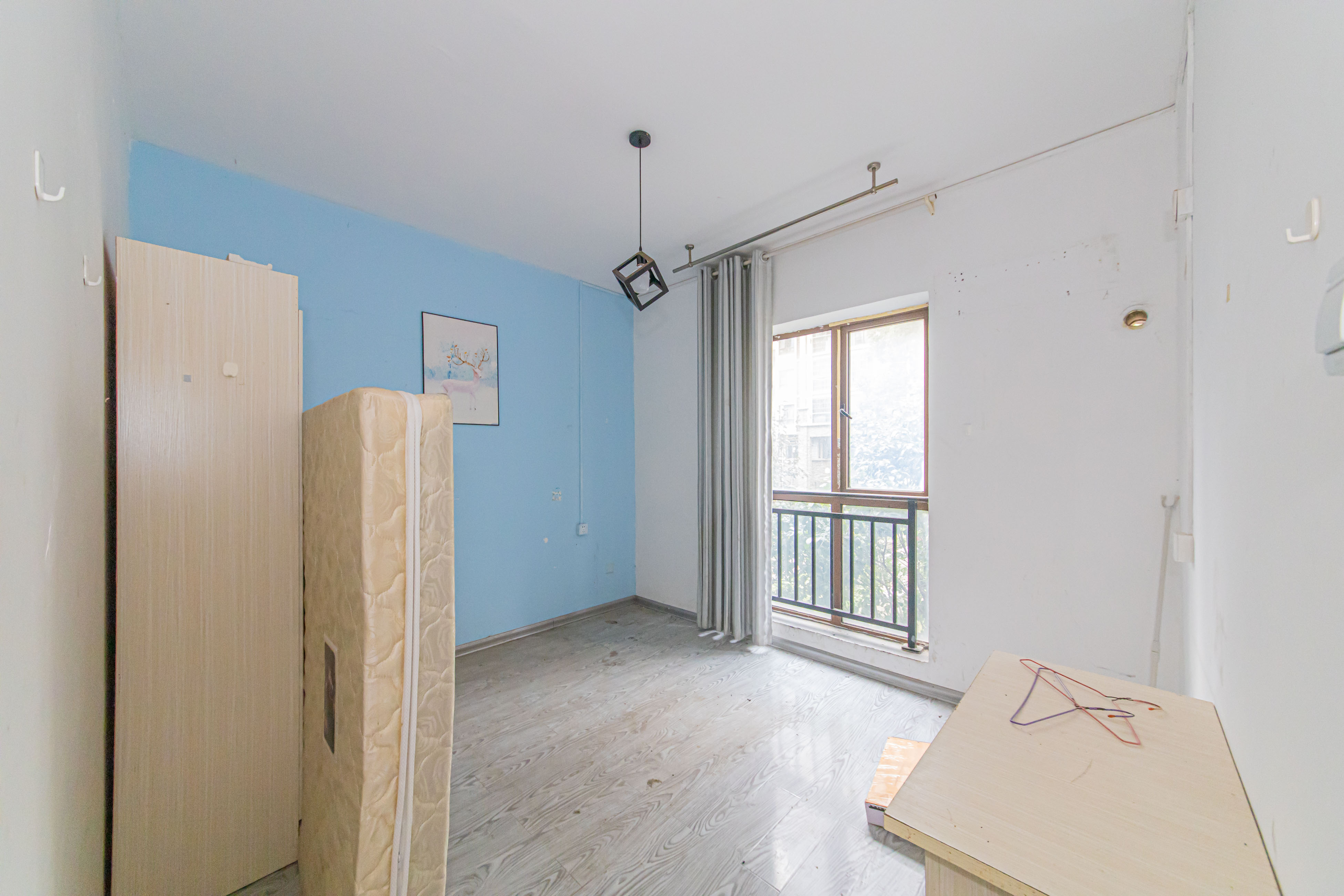 金房奥斯卡 4室2厅1卫 95.0万 金房奥斯卡 4室2厅1卫 95.0万卧室