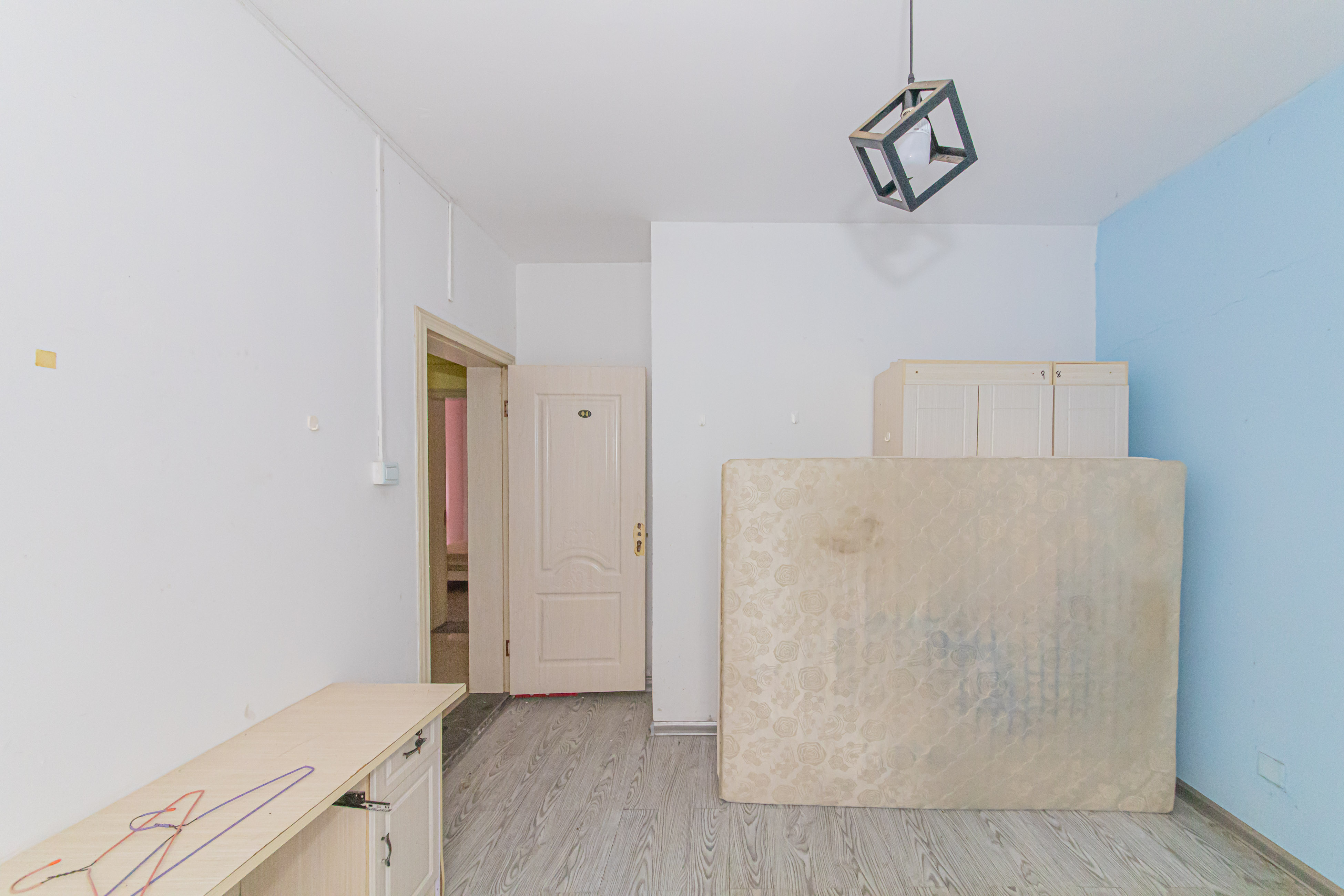 金房奥斯卡 4室2厅1卫 95.0万 金房奥斯卡 4室2厅1卫 95.0万卧室