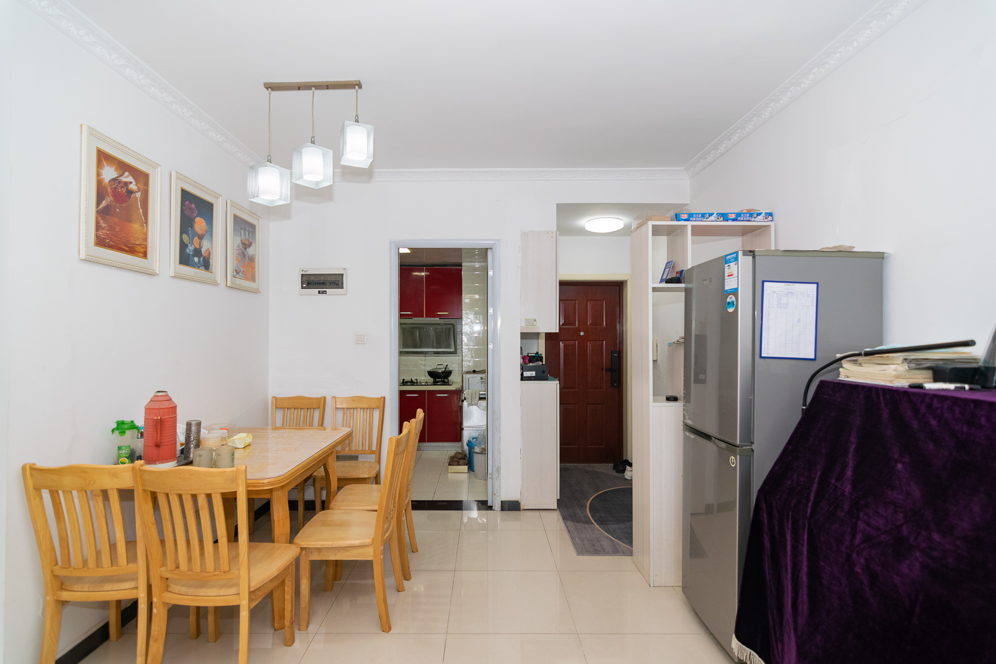 新城国际花都  3室2厅1卫    52.8万客厅