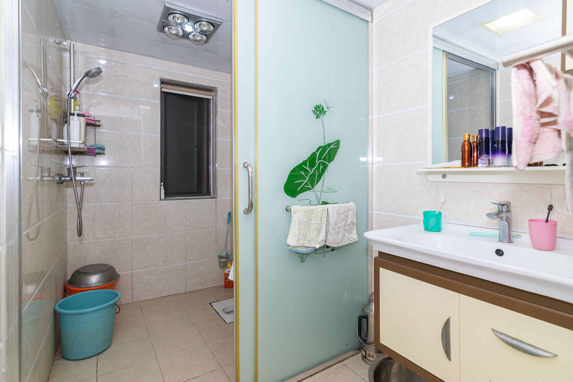 新城国际花都  3室2厅1卫    52.8万卫生间