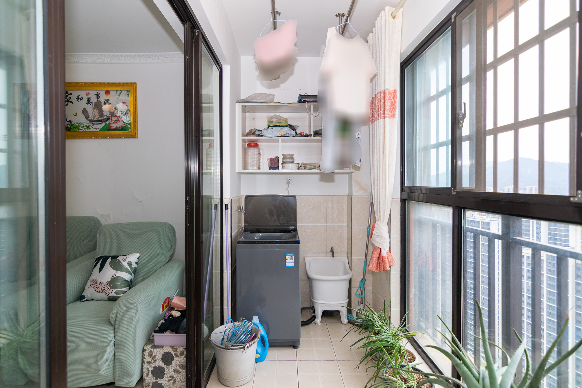 新城国际花都 3室2厅1卫 52.8万 新城国际花都 3室2厅1卫 52.8万阳台