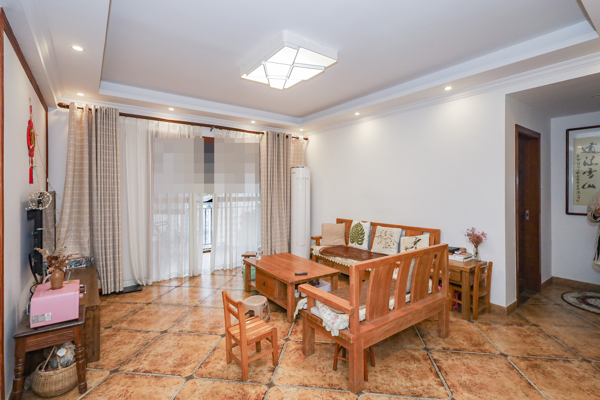 钰龙天下二期(钰龙佳园) 3室2厅1卫 279.0万 钰龙天下二期(钰龙佳园) 3室2厅1卫 279.0万客厅