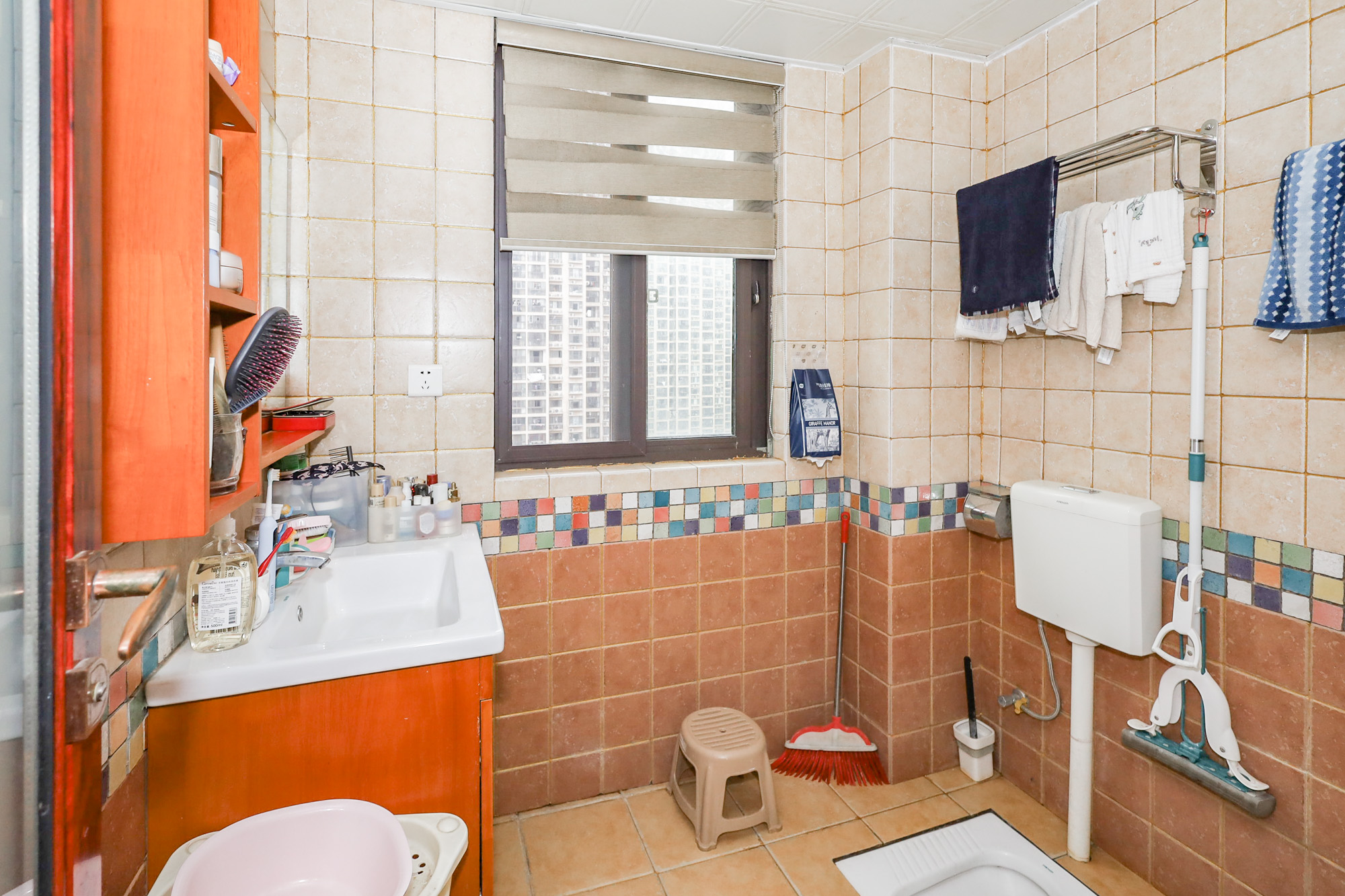 钰龙天下二期(钰龙佳园) 3室2厅1卫 279.0万 钰龙天下二期(钰龙佳园) 3室2厅1卫 279.0万卫生间