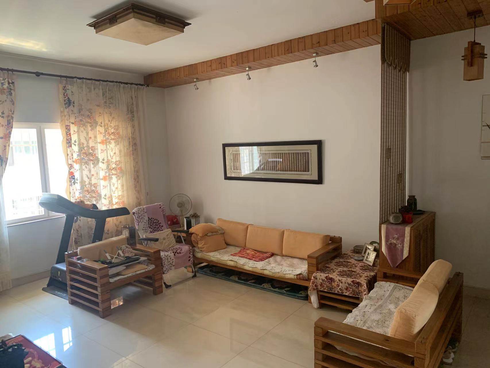 滨江一村 5室2厅3卫 56.0万 滨江一村 5室2厅3卫 56.0万室内图