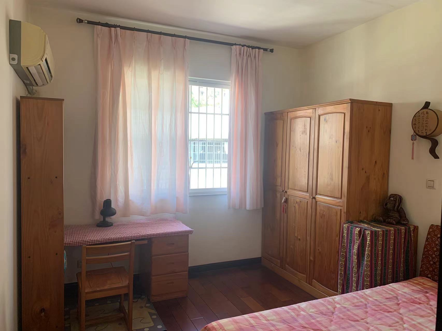 滨江一村 5室2厅3卫 56.0万 滨江一村 5室2厅3卫 56.0万室内图