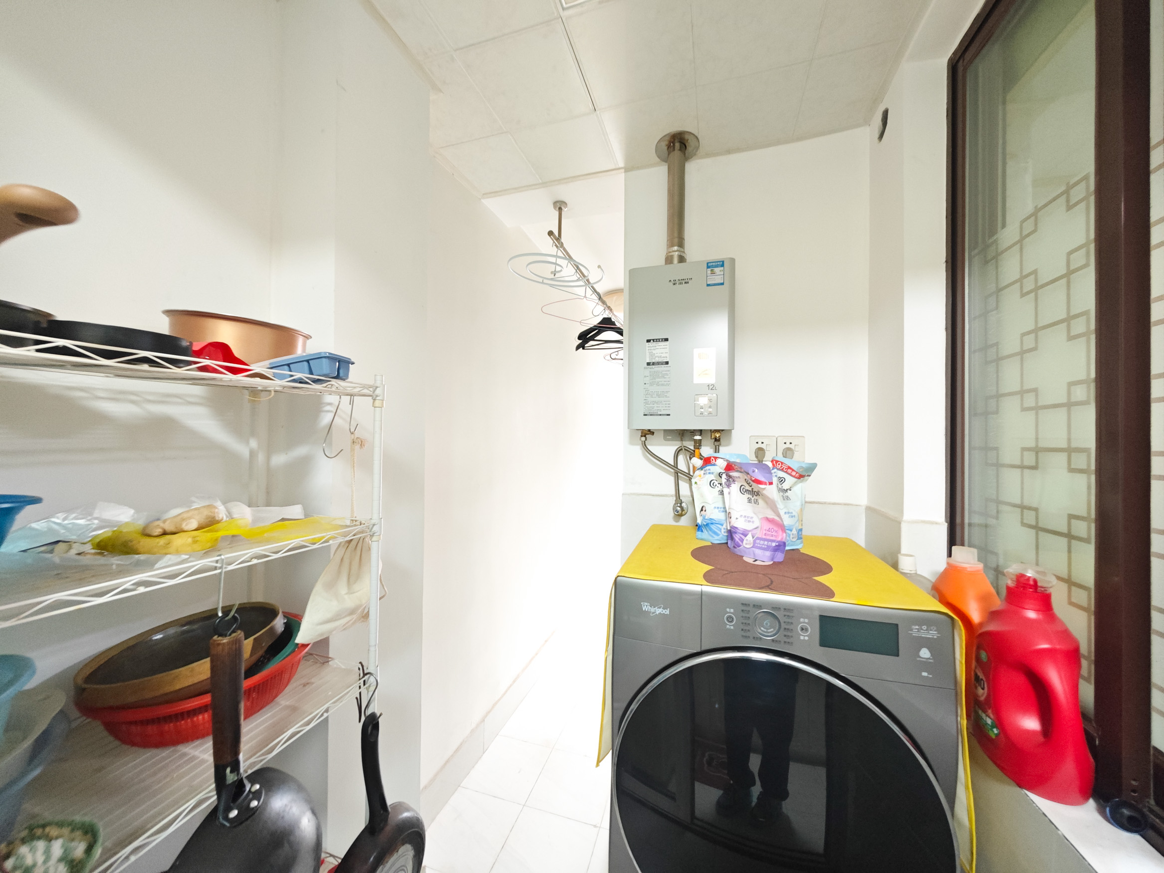 欧莱雅郡  2室2厅1卫    61.0万阳台