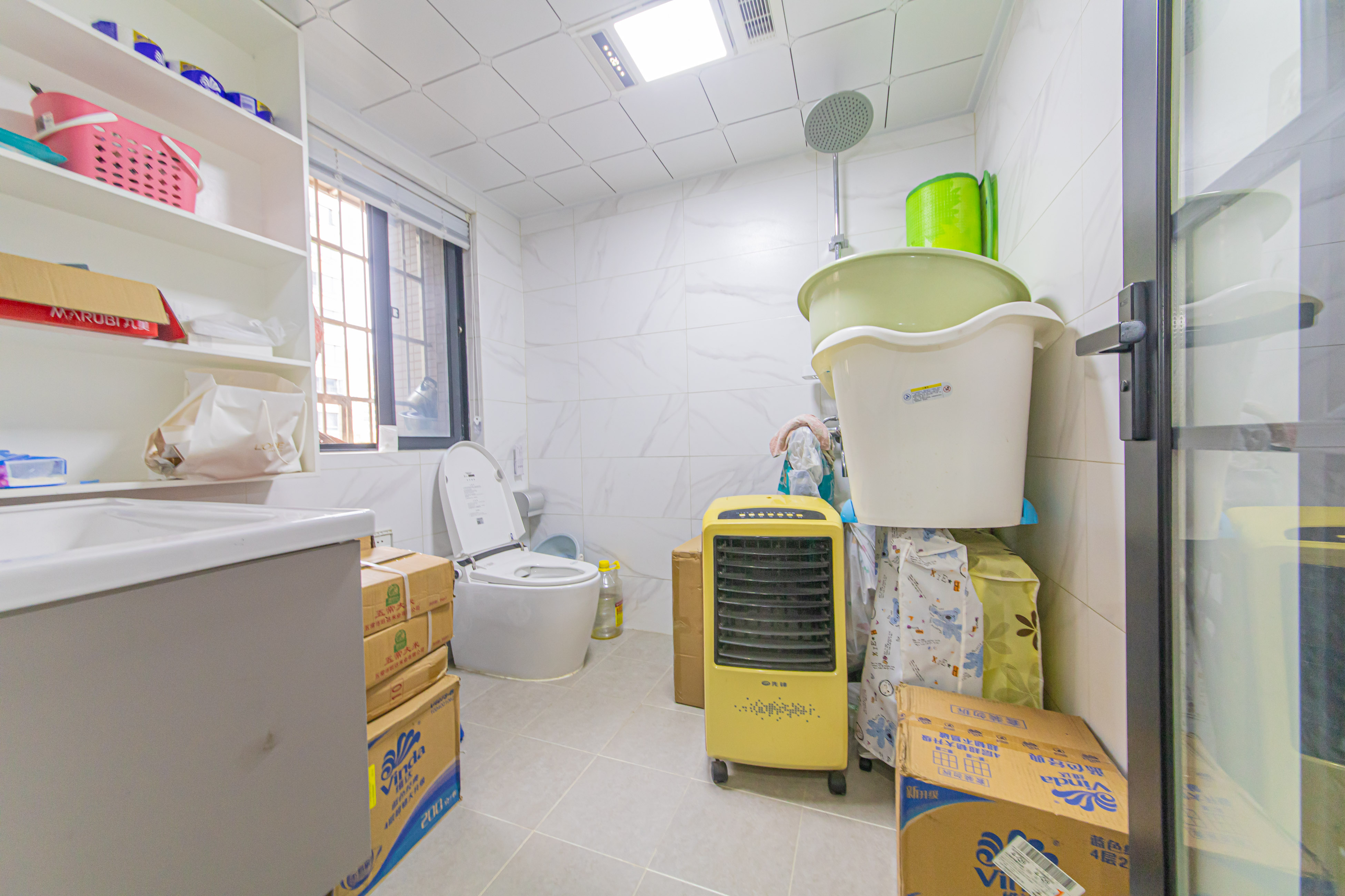 保利花园 4室2厅2卫 132.0万 保利花园 4室2厅2卫 132.0万卫生间