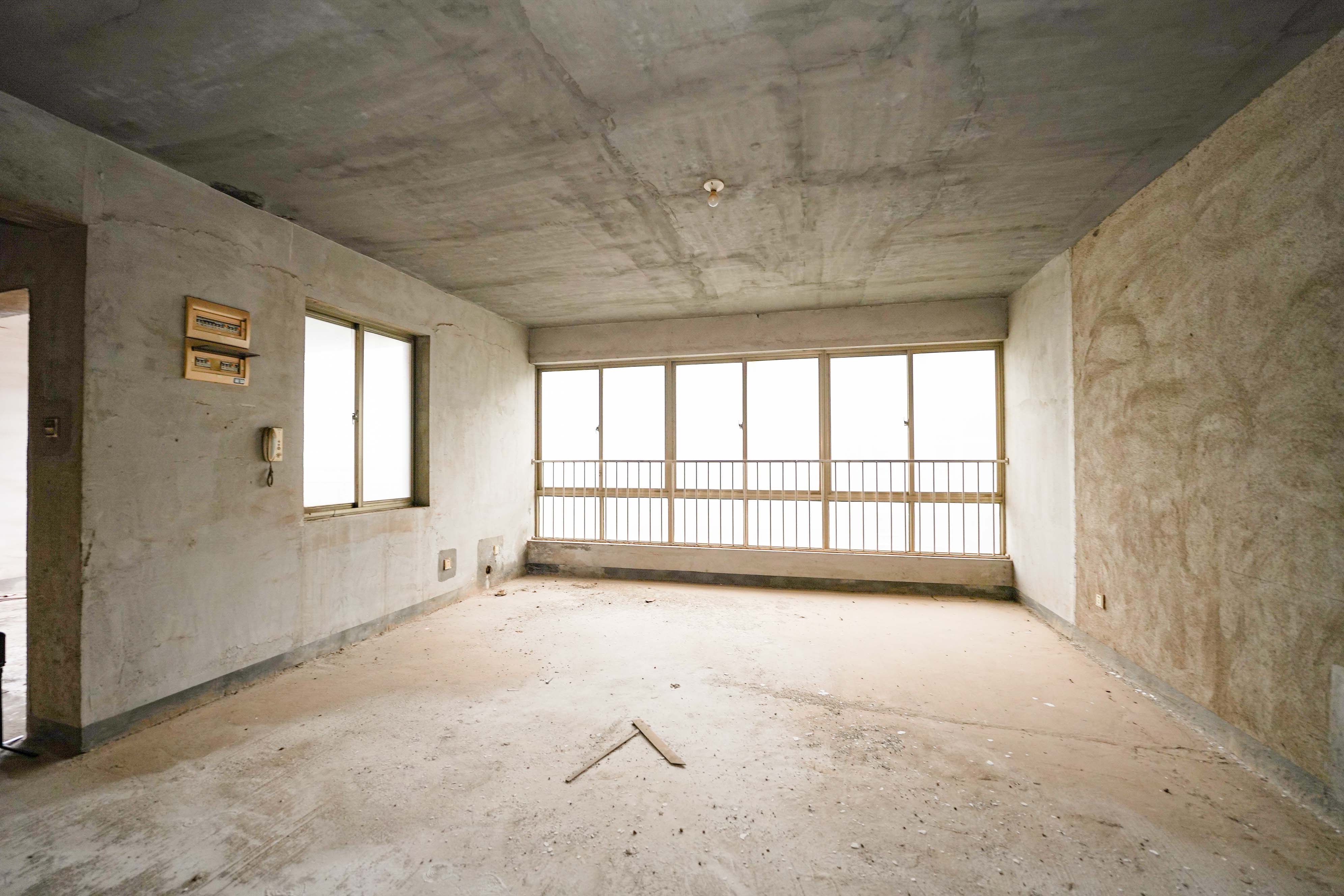 南郡明珠  4室2厅2卫    60.0万 南郡明珠  4室2厅2卫    60.0万客厅