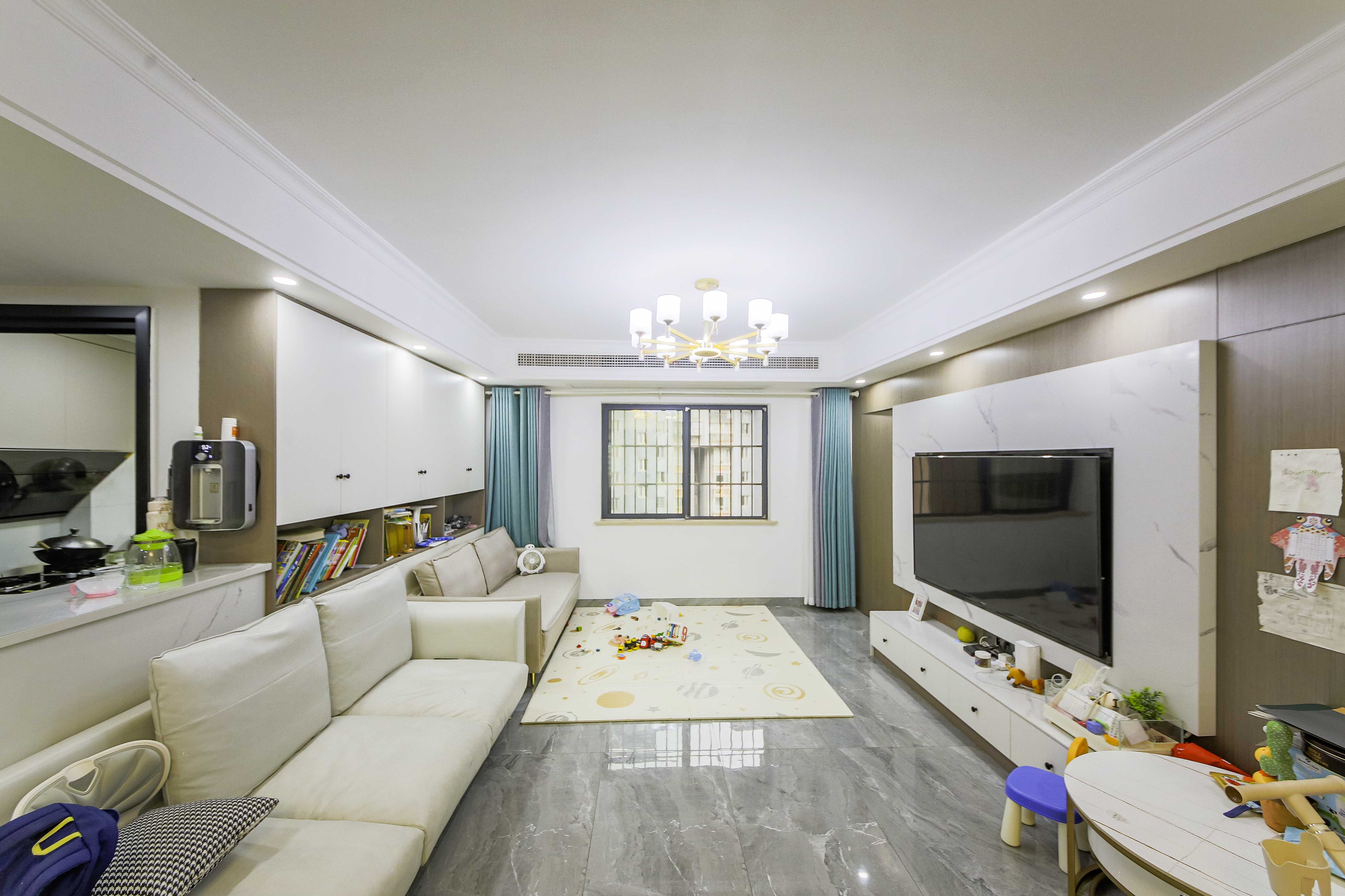 上峰苑(兰亭玥岛)  3室2厅1卫    105.0万 上峰苑(兰亭玥岛)  3室2厅1卫    105.0万客厅