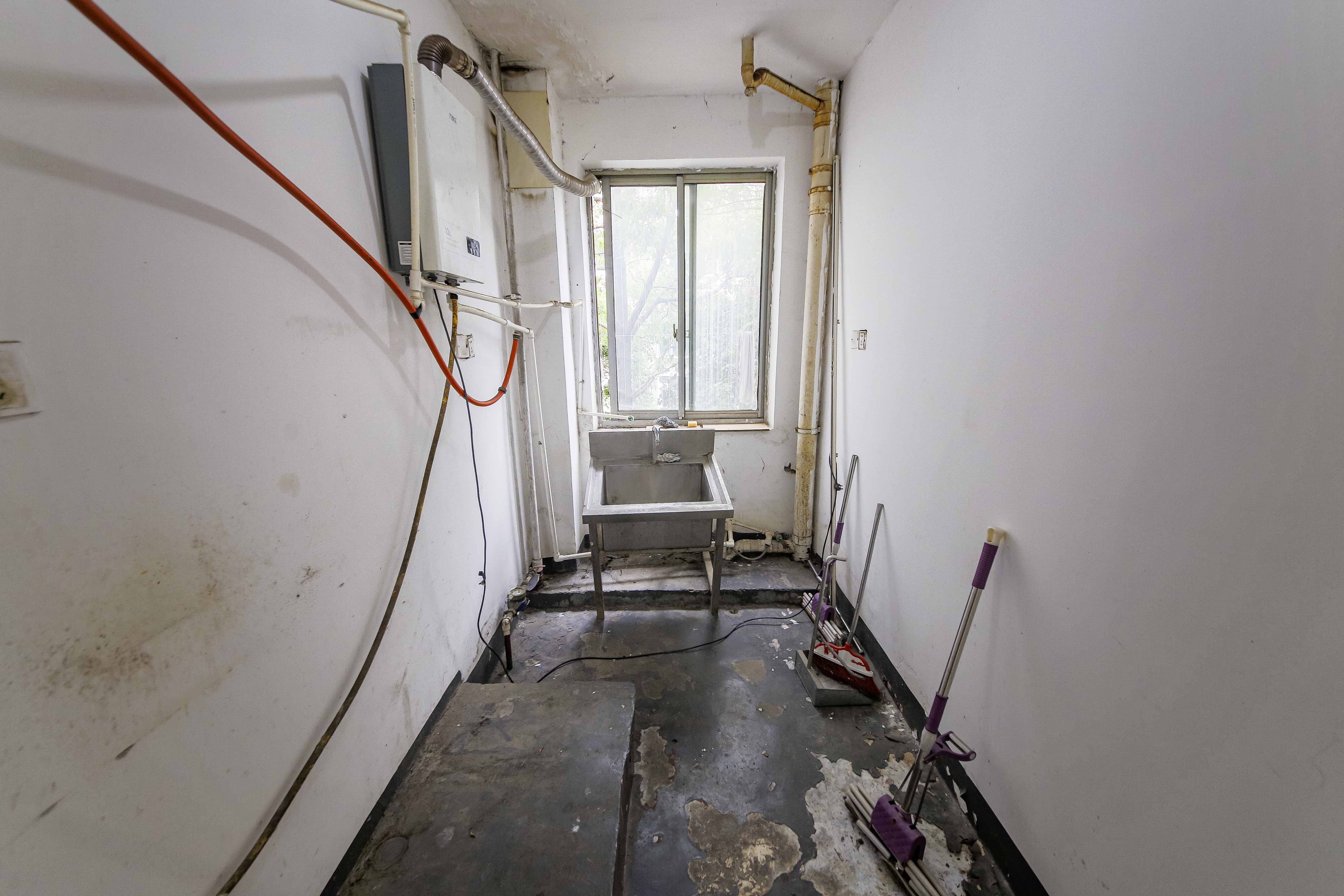 富景园 4室2厅2卫 119.9万 富景园 4室2厅2卫 119.9万厨房