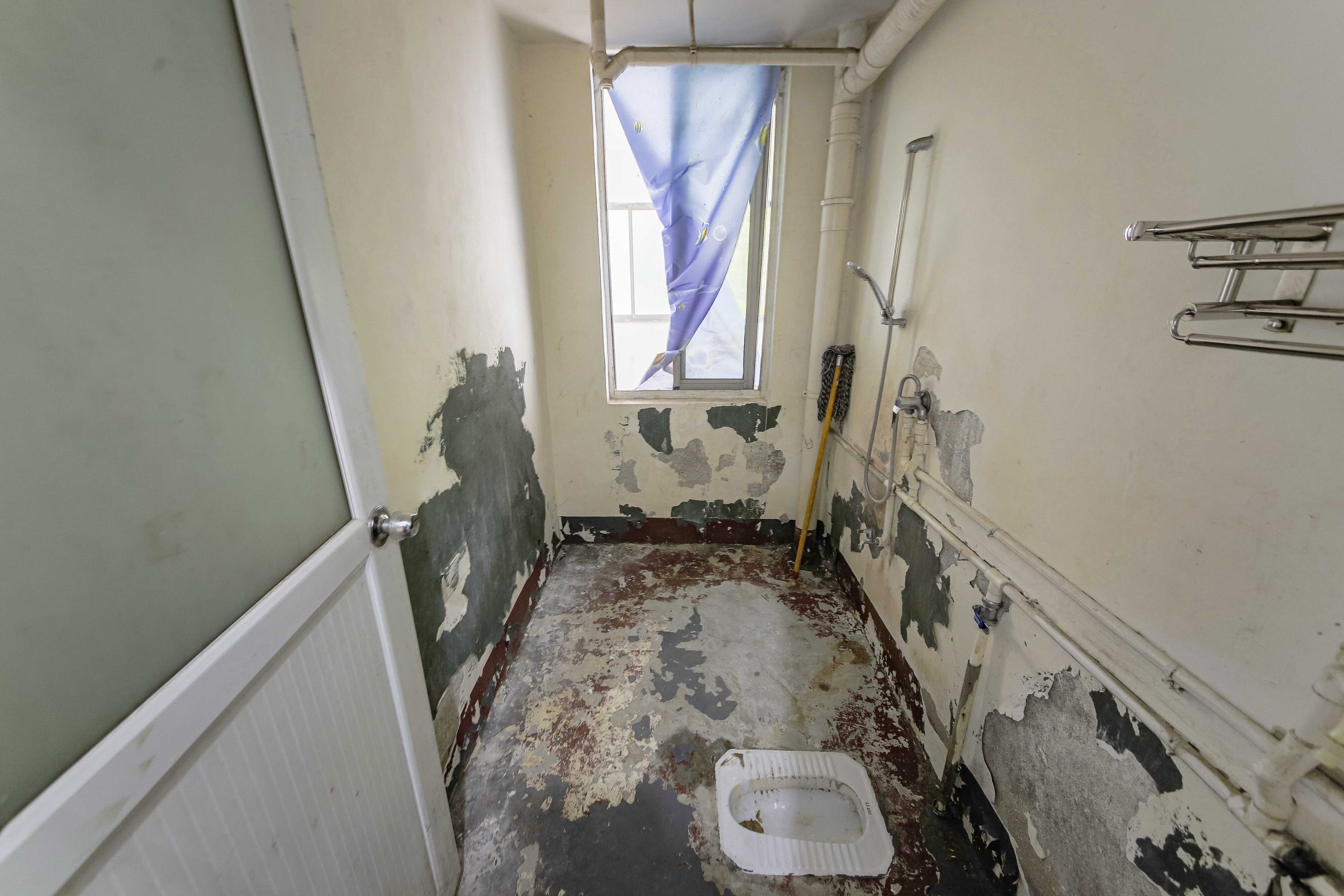 富景园 4室2厅2卫 119.9万 富景园 4室2厅2卫 119.9万卫生间