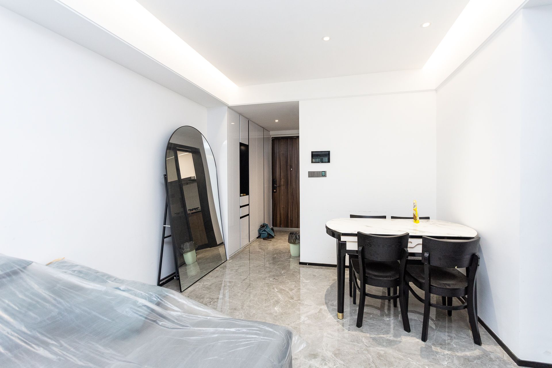 万科滨河道  3室2厅2卫    120.0万 万科滨河道  3室2厅2卫    120.0万客厅