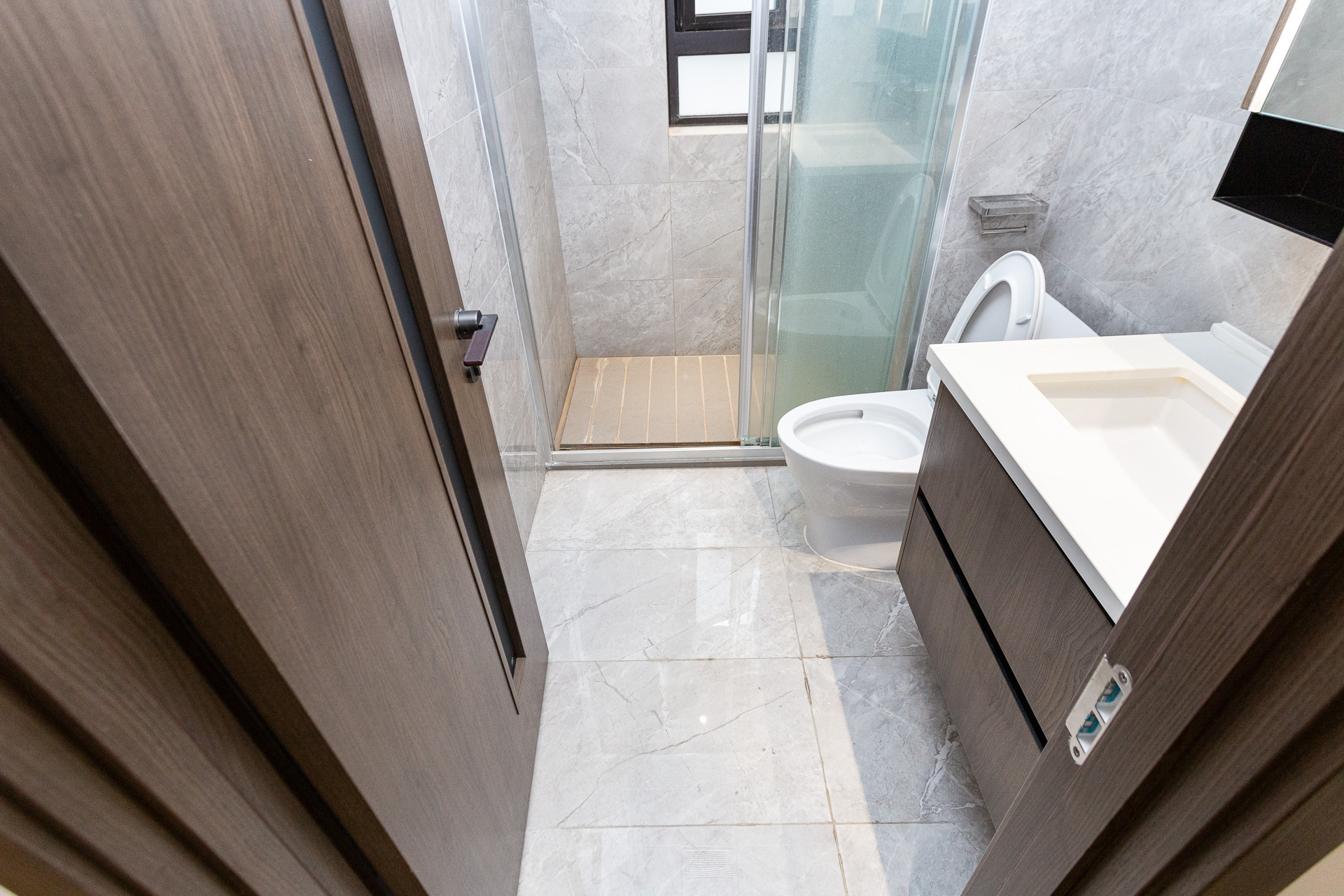 万科滨河道  3室2厅2卫    120.0万 万科滨河道  3室2厅2卫    120.0万卫生间