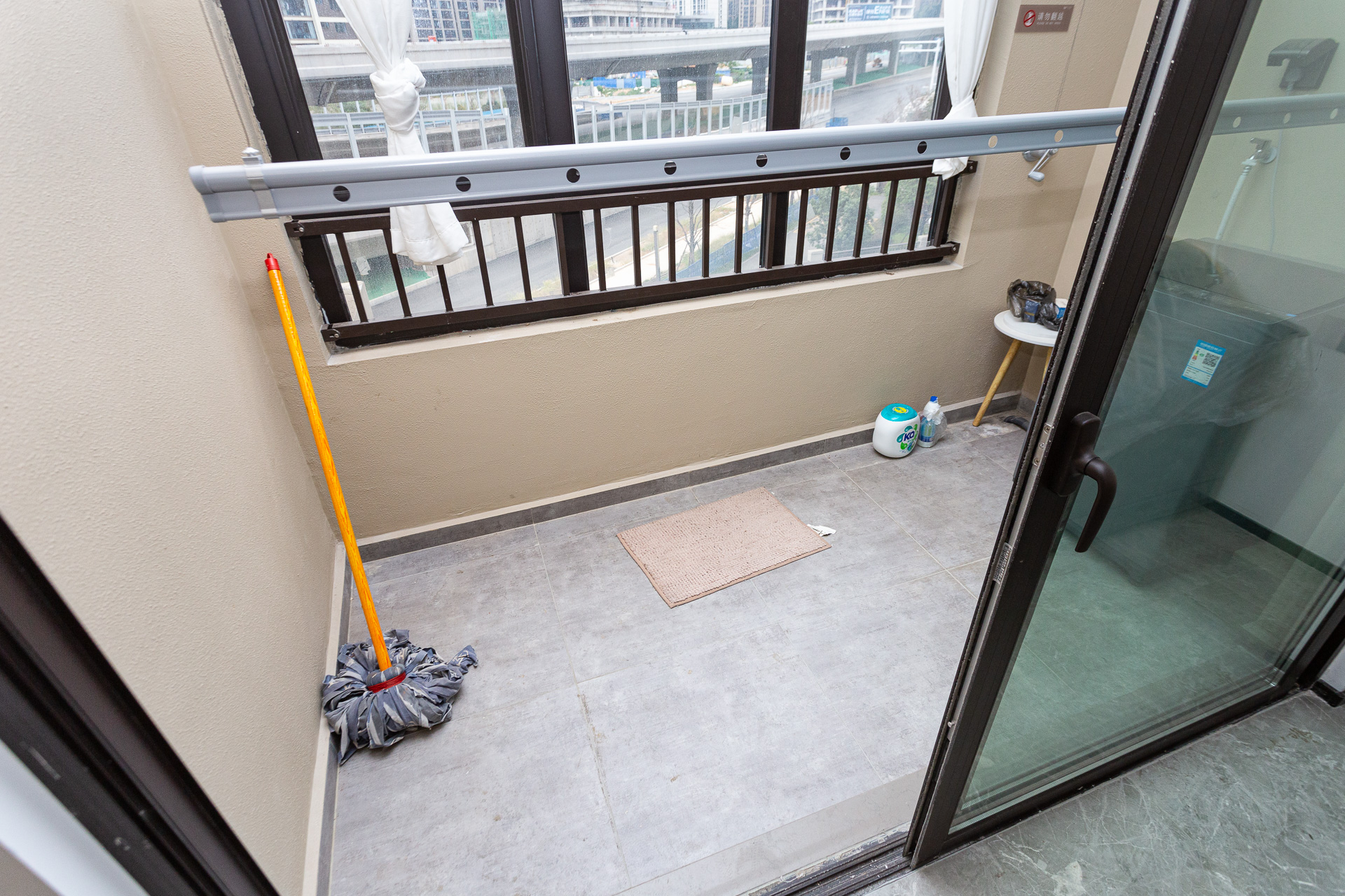 万科滨河道  3室2厅2卫    120.0万 万科滨河道  3室2厅2卫    120.0万阳台