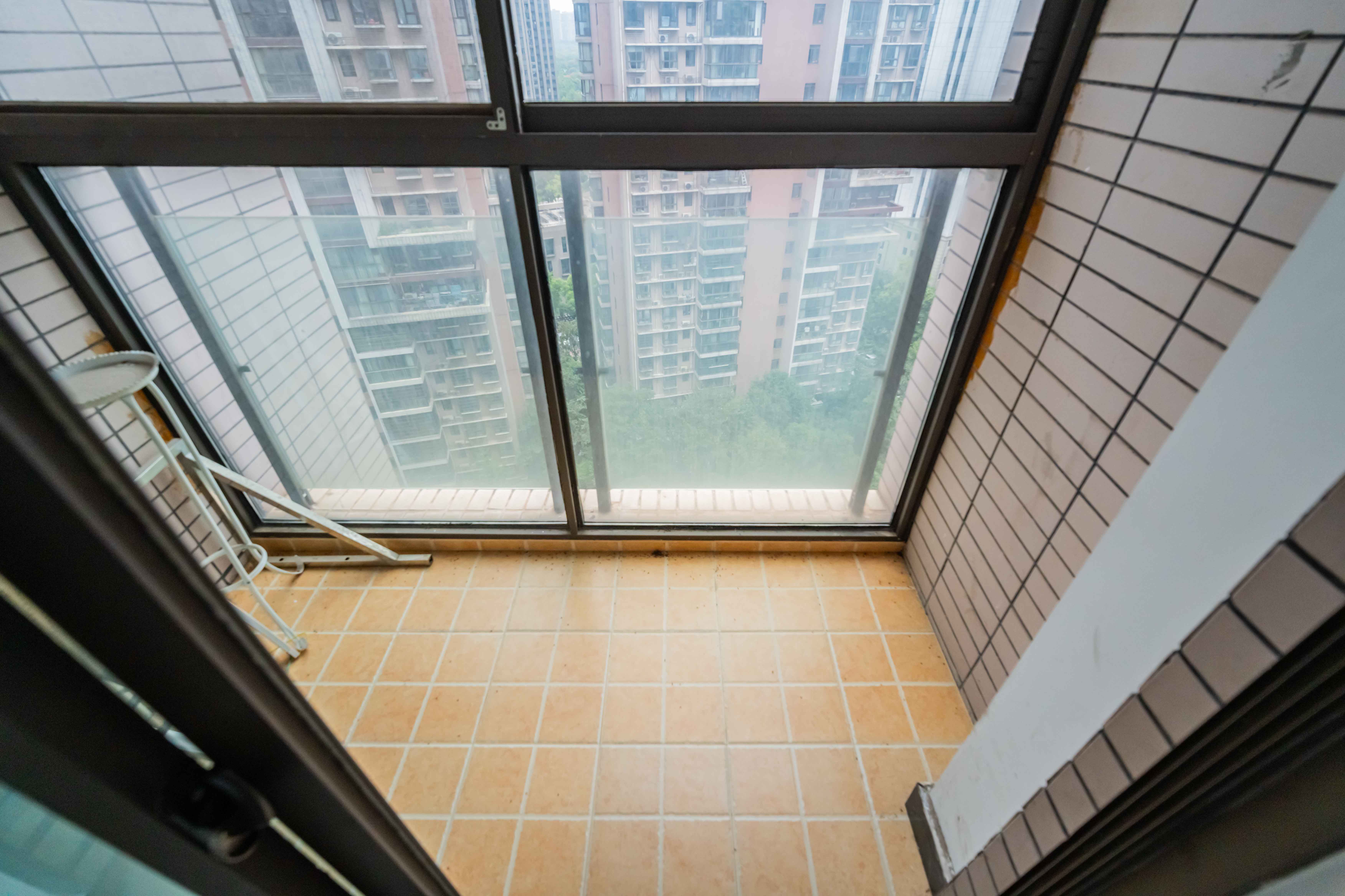 万树丹堤  2室2厅1卫    72.0万其他