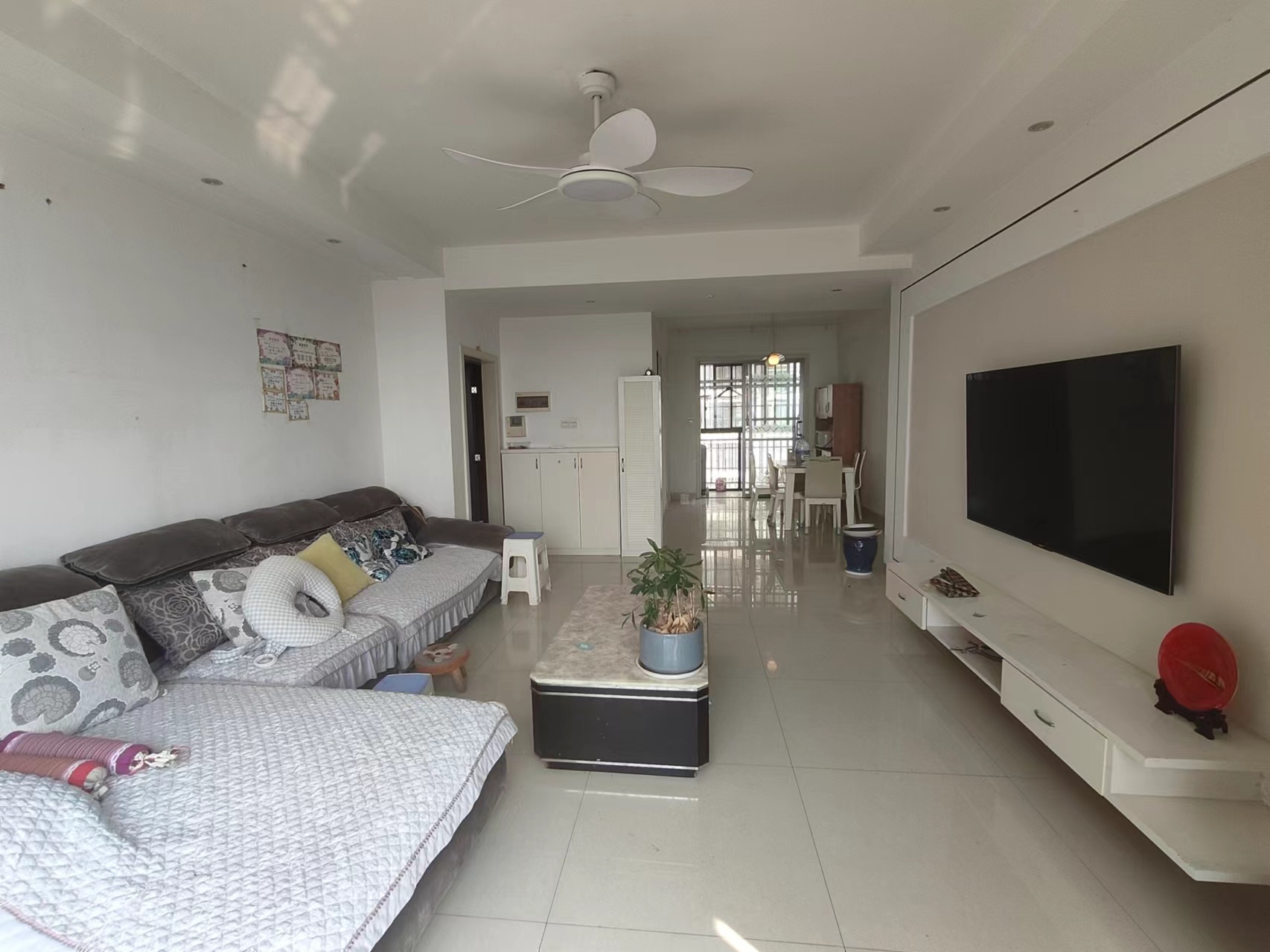 印象华都 4室2厅2卫 50.0万 印象华都 4室2厅2卫 50.0万室内图