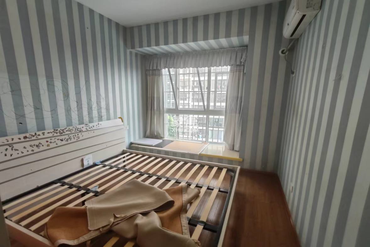 印象华都 4室2厅2卫 50.0万 印象华都 4室2厅2卫 50.0万室内图