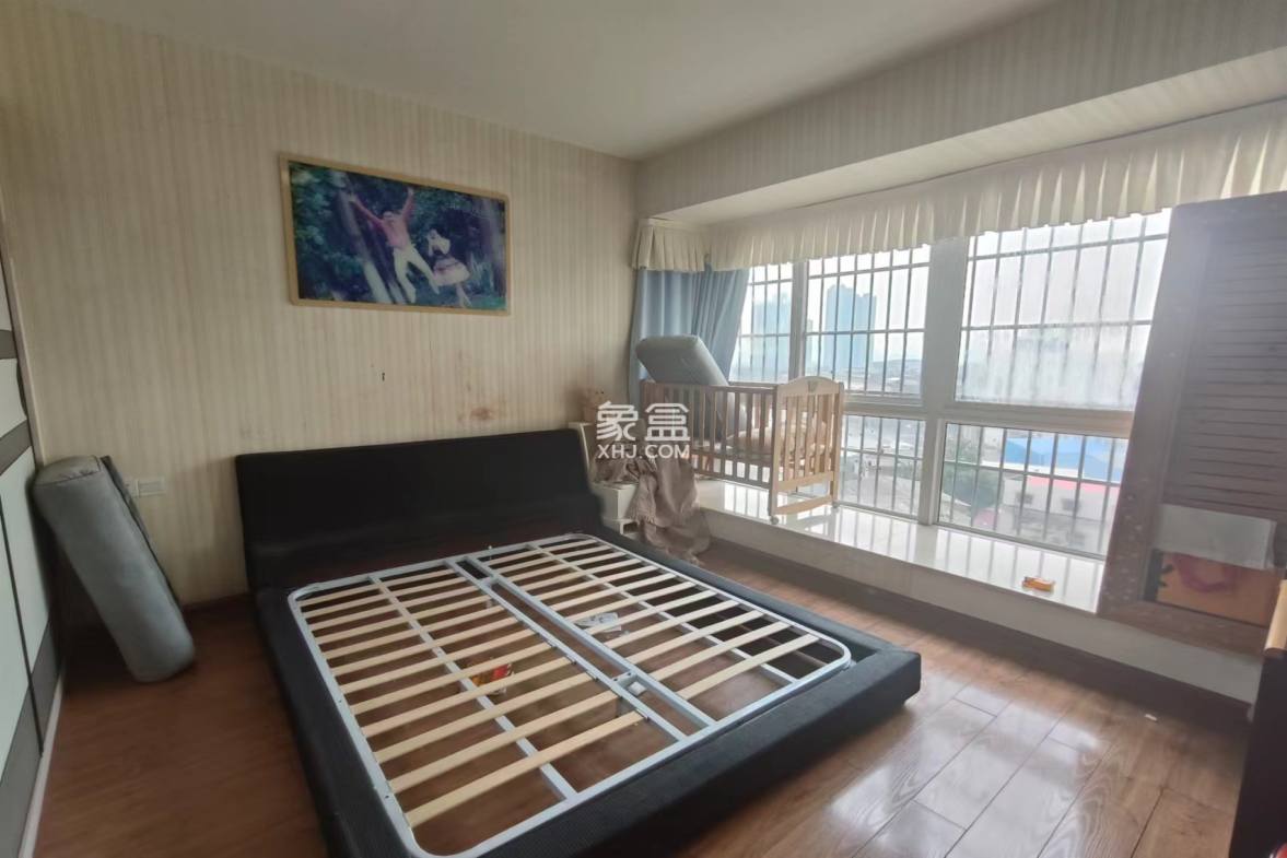 印象华都 4室2厅2卫 50.0万 印象华都 4室2厅2卫 50.0万室内图