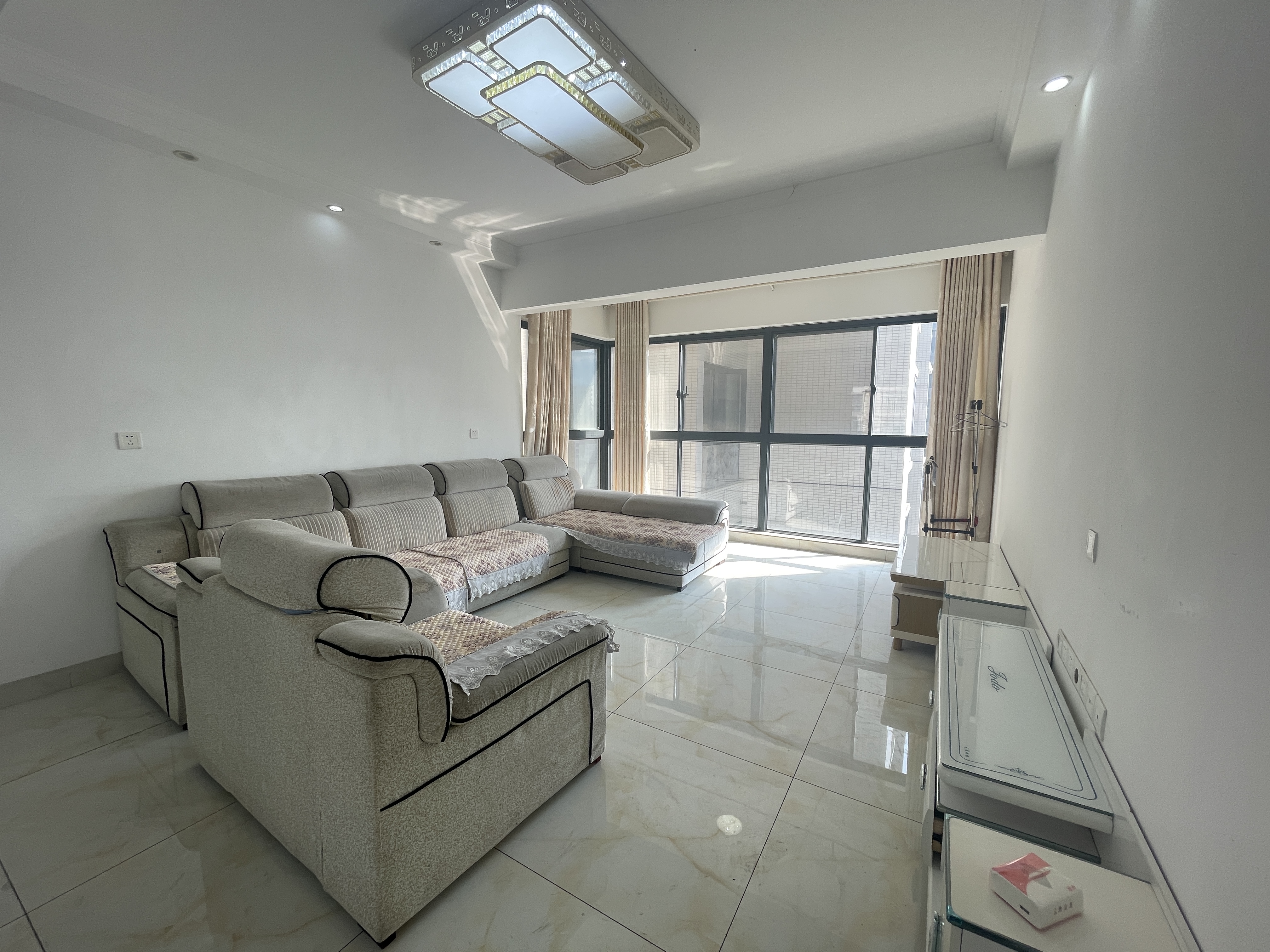 湘江名都  3室2厅2卫    60.0万 湘江名都  3室2厅2卫    60.0万室内图