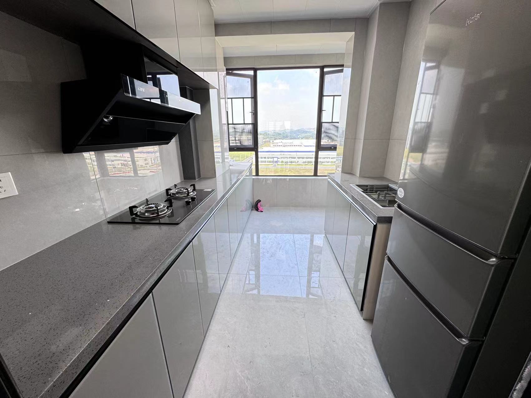 航空未名小区(北大资源) 4室2厅2卫 79.0万 航空未名小区(北大资源) 4室2厅2卫 79.0万室内图