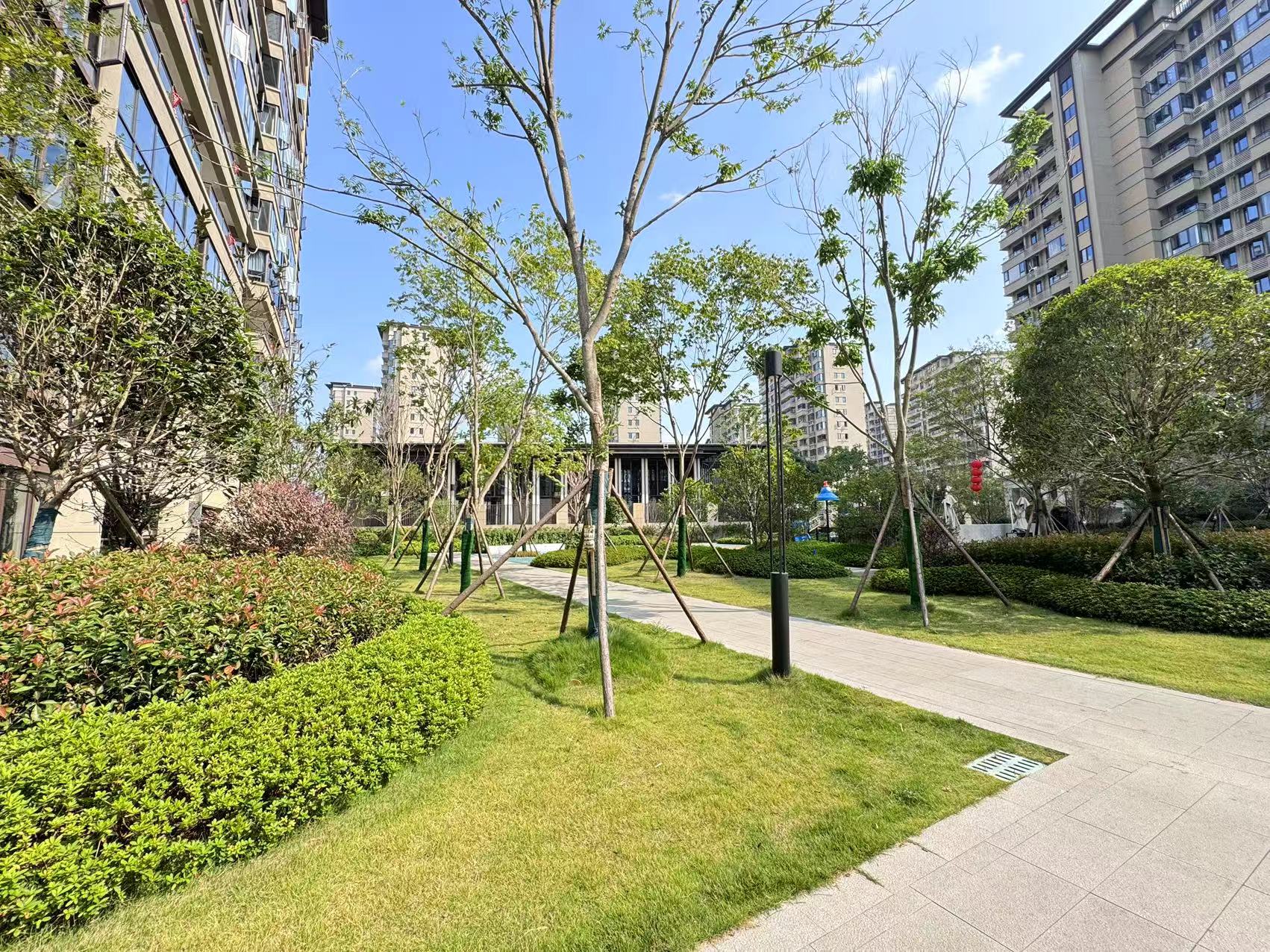 航空未名小区(北大资源) 4室2厅2卫 79.0万 航空未名小区(北大资源) 4室2厅2卫 79.0万小区图