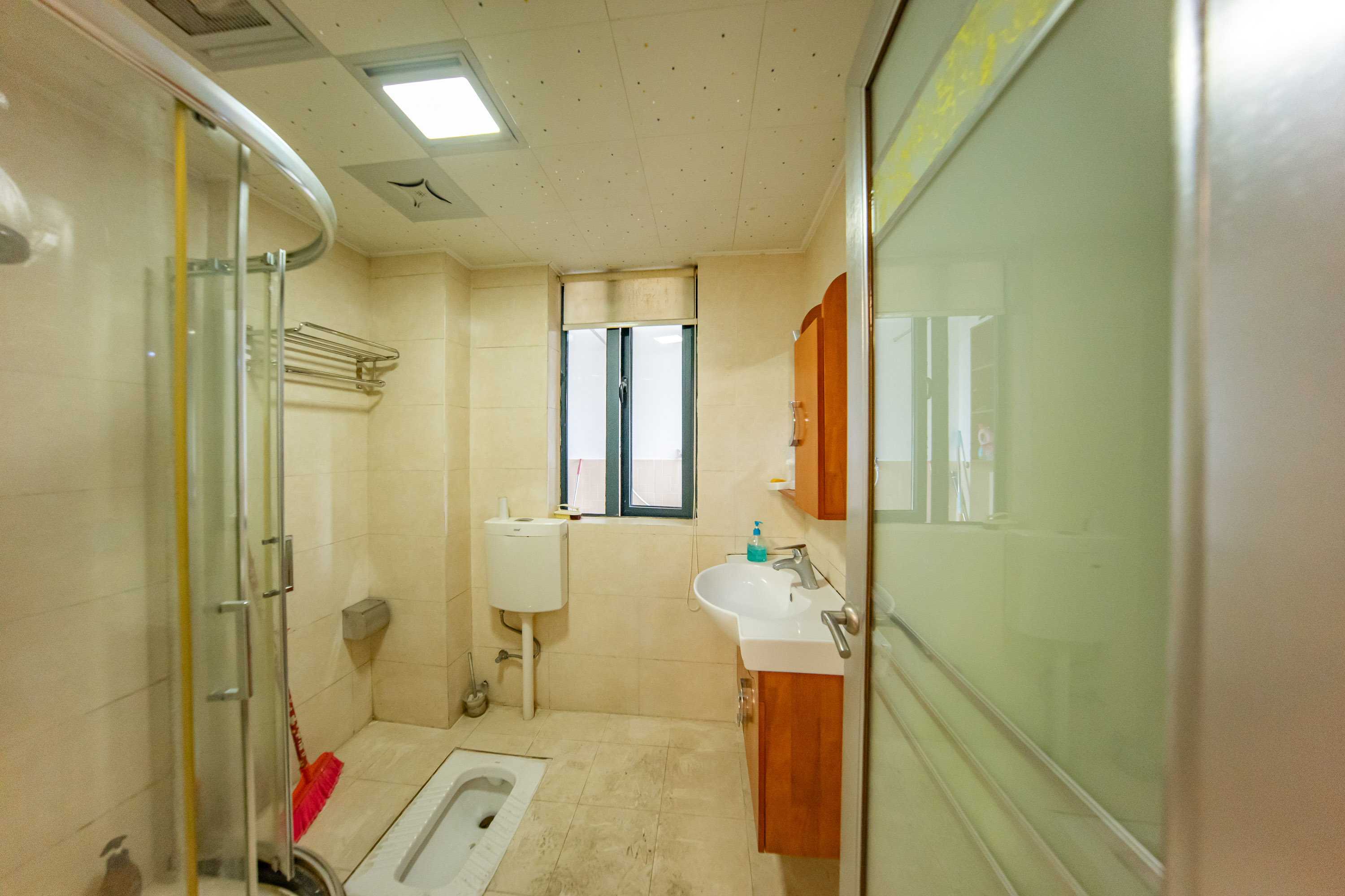 中建麓山和苑  2室2厅1卫   65.80万卫生间