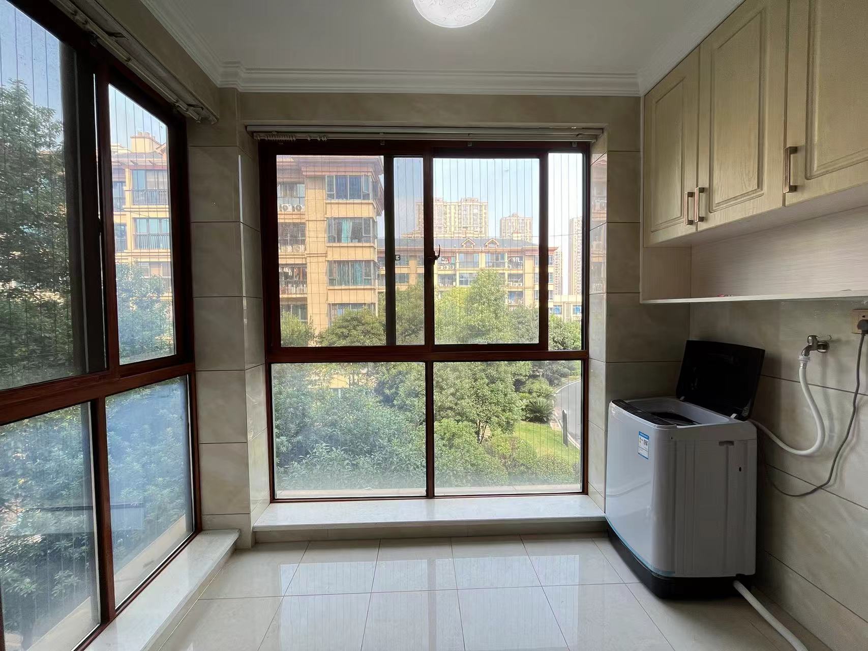 桂花城 3室2厅2卫 59.8万 桂花城 3室2厅2卫 59.8万室内图