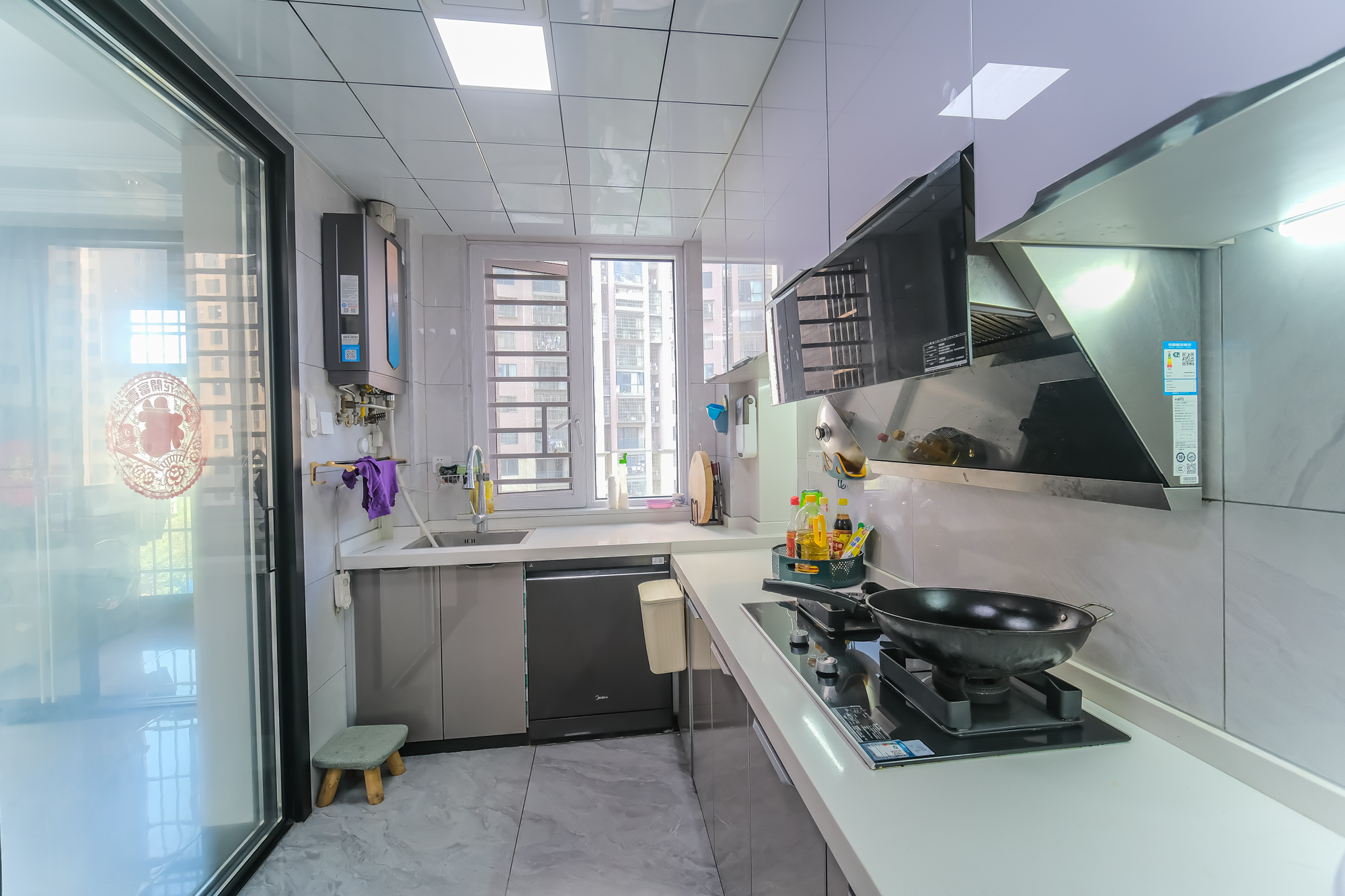 中安善化国际 3室2厅2卫 79.9万 中安善化国际 3室2厅2卫 79.9万厨房