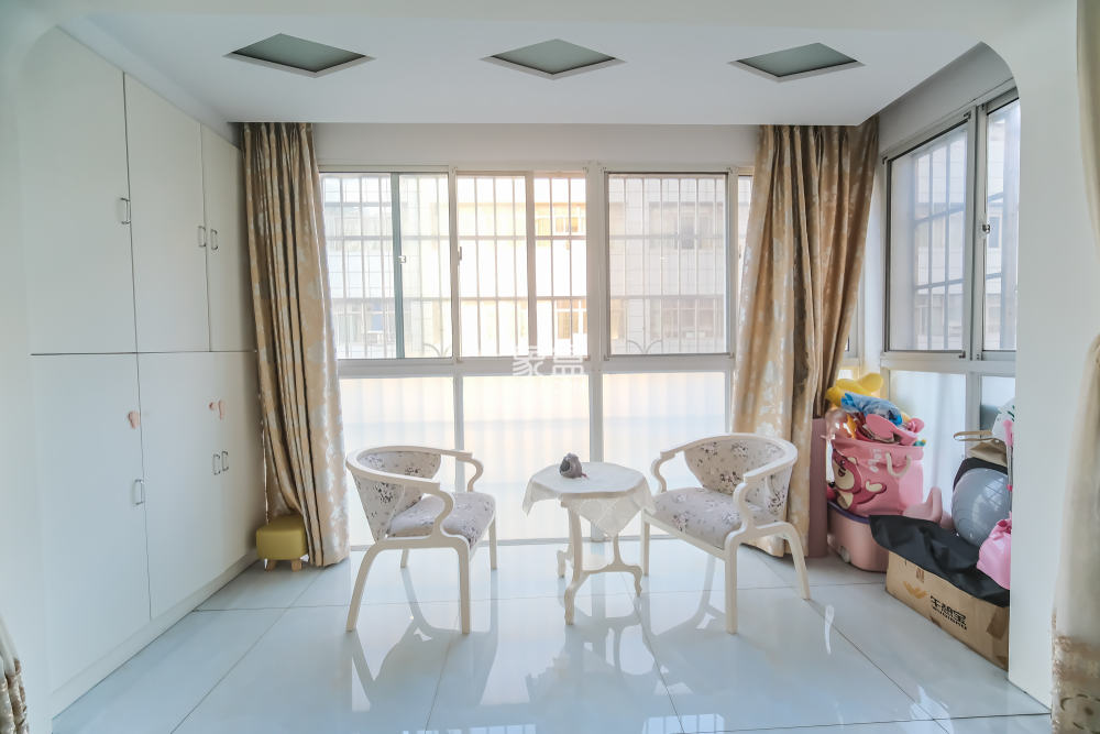萬(wàn)麗景園  1室2廳1衛(wèi)    90.0萬(wàn)