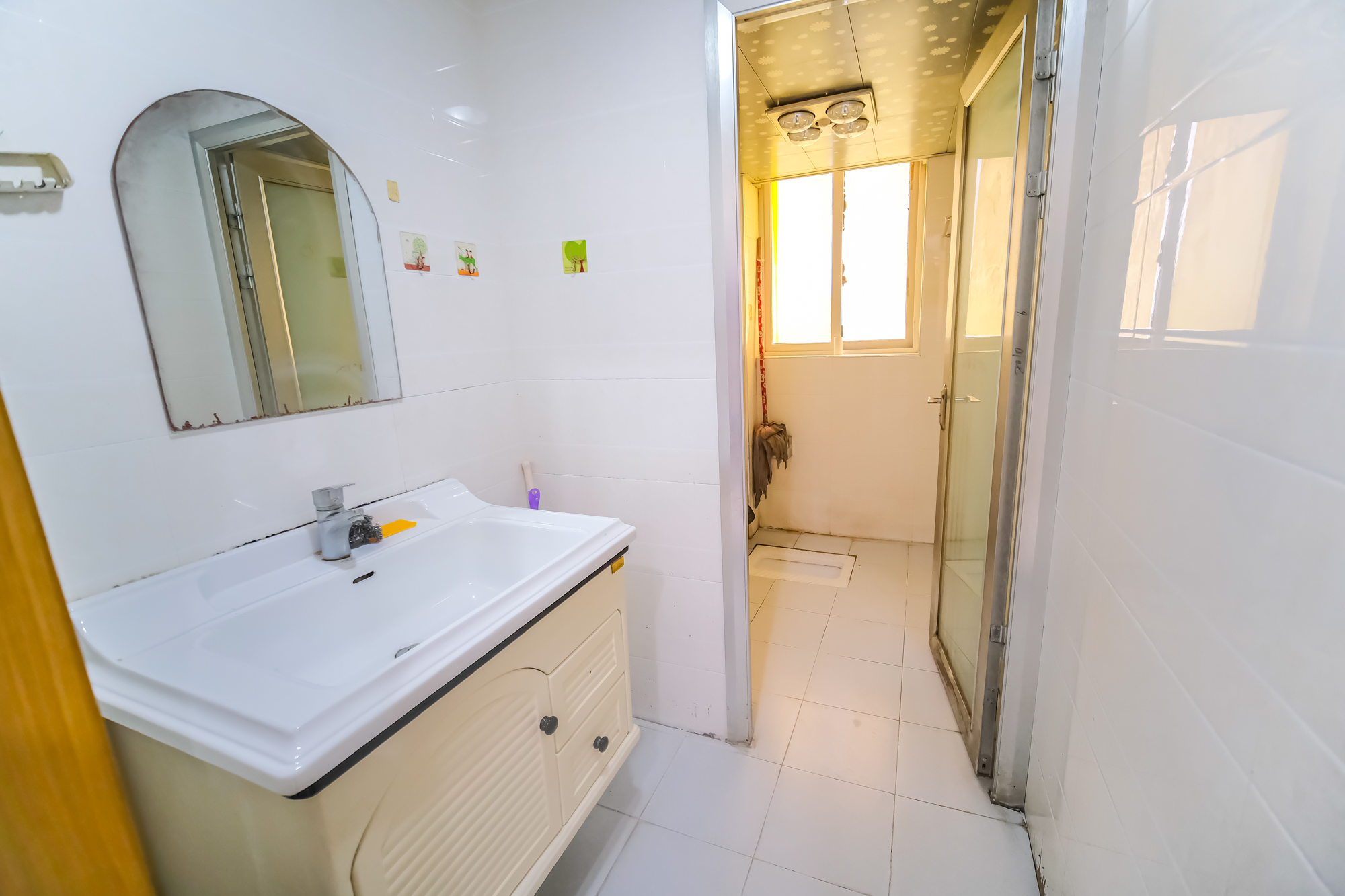 世景华庭 3室2厅2卫 68.8万 世景华庭 3室2厅2卫 68.8万卫生间