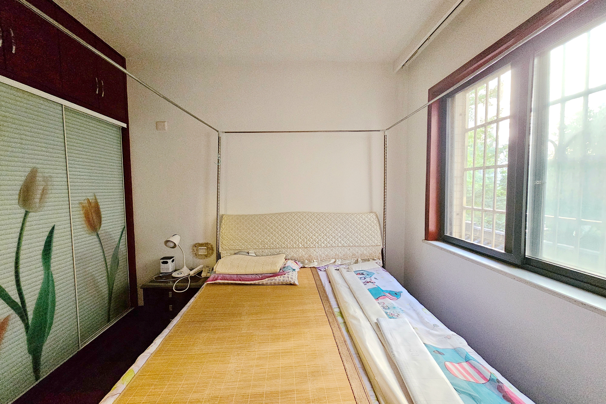 嘉宇盛世华章  3室2厅2卫   159.50万卧室